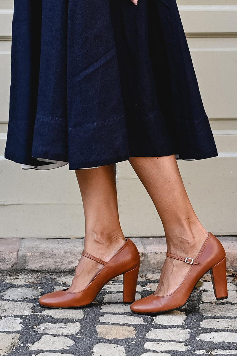 Bravina | Dagelijkse sandalen met een klein hakje - By Qivii