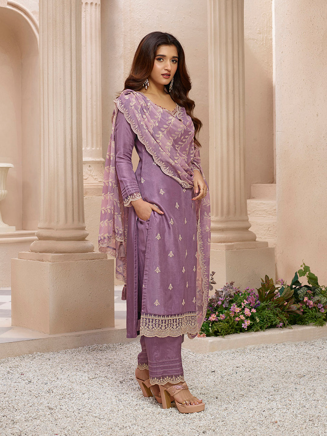 Dusty Lavendar Cutwork Neckline Dola Silk Kurta Suit Set with Lehariya Print Dupatta - qivii
