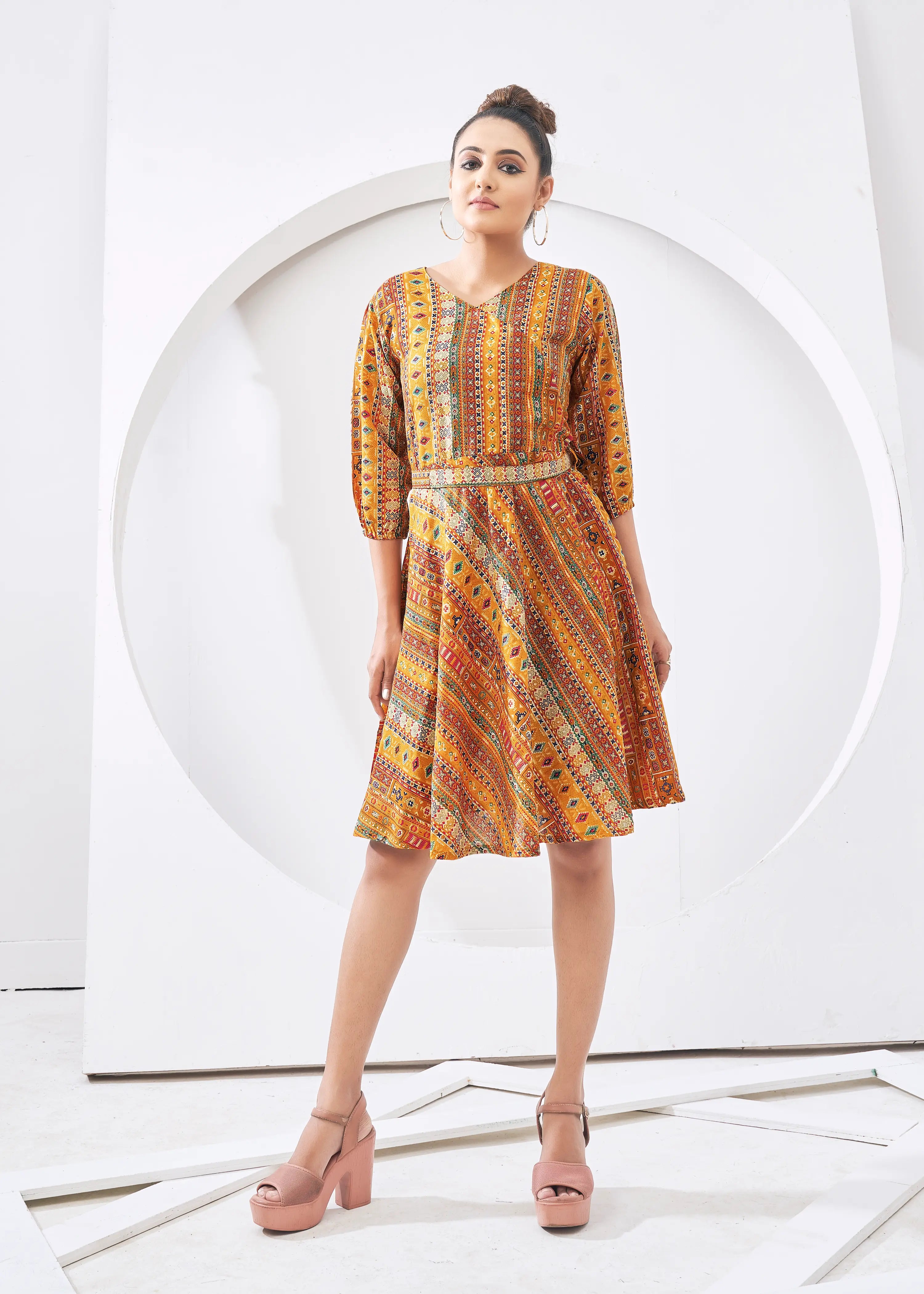 Yellowish Orange Round Neck Kurta - qivii