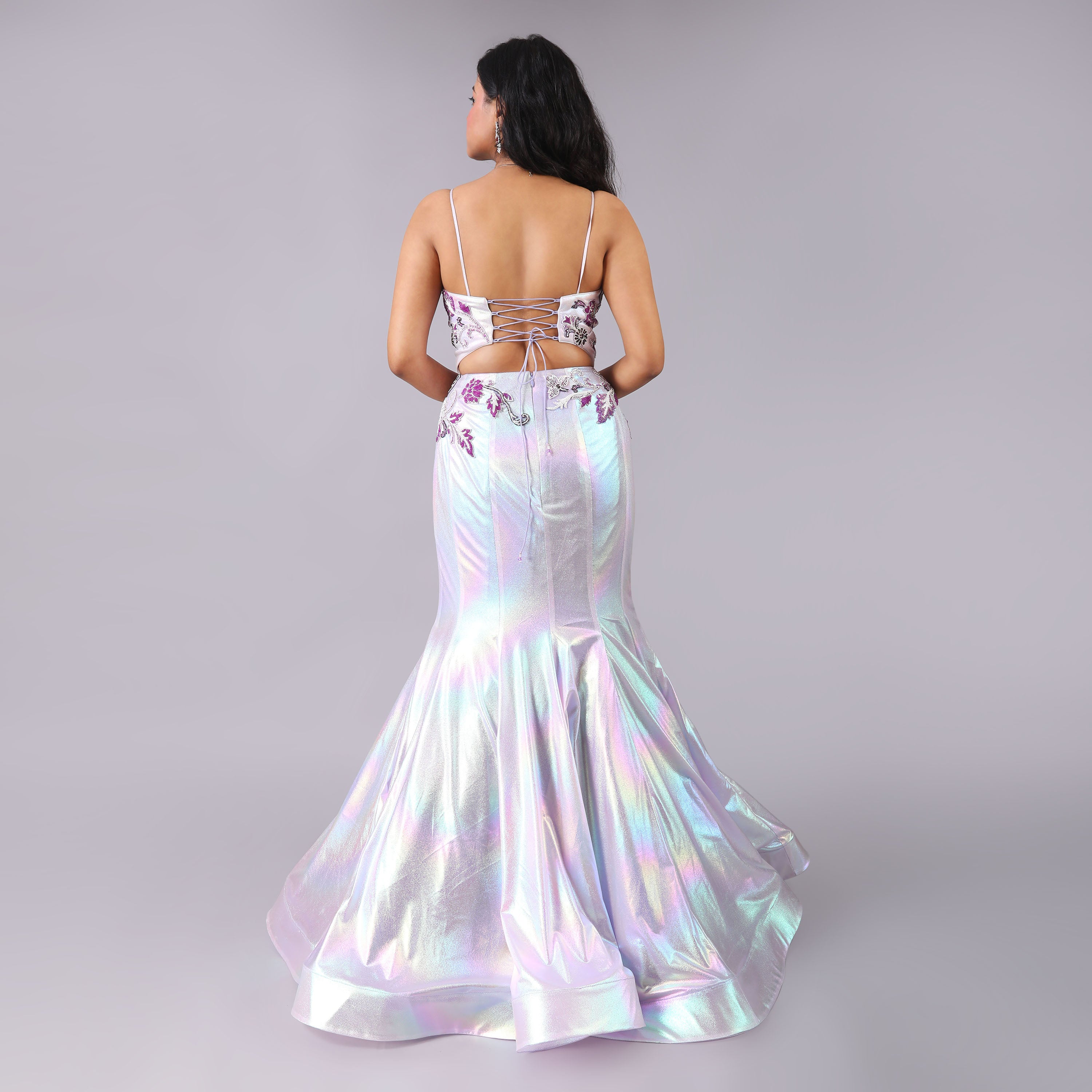 Glamorous Holographic Evening Purple Fist-cut Gown Dress with Elegant Details - qivii