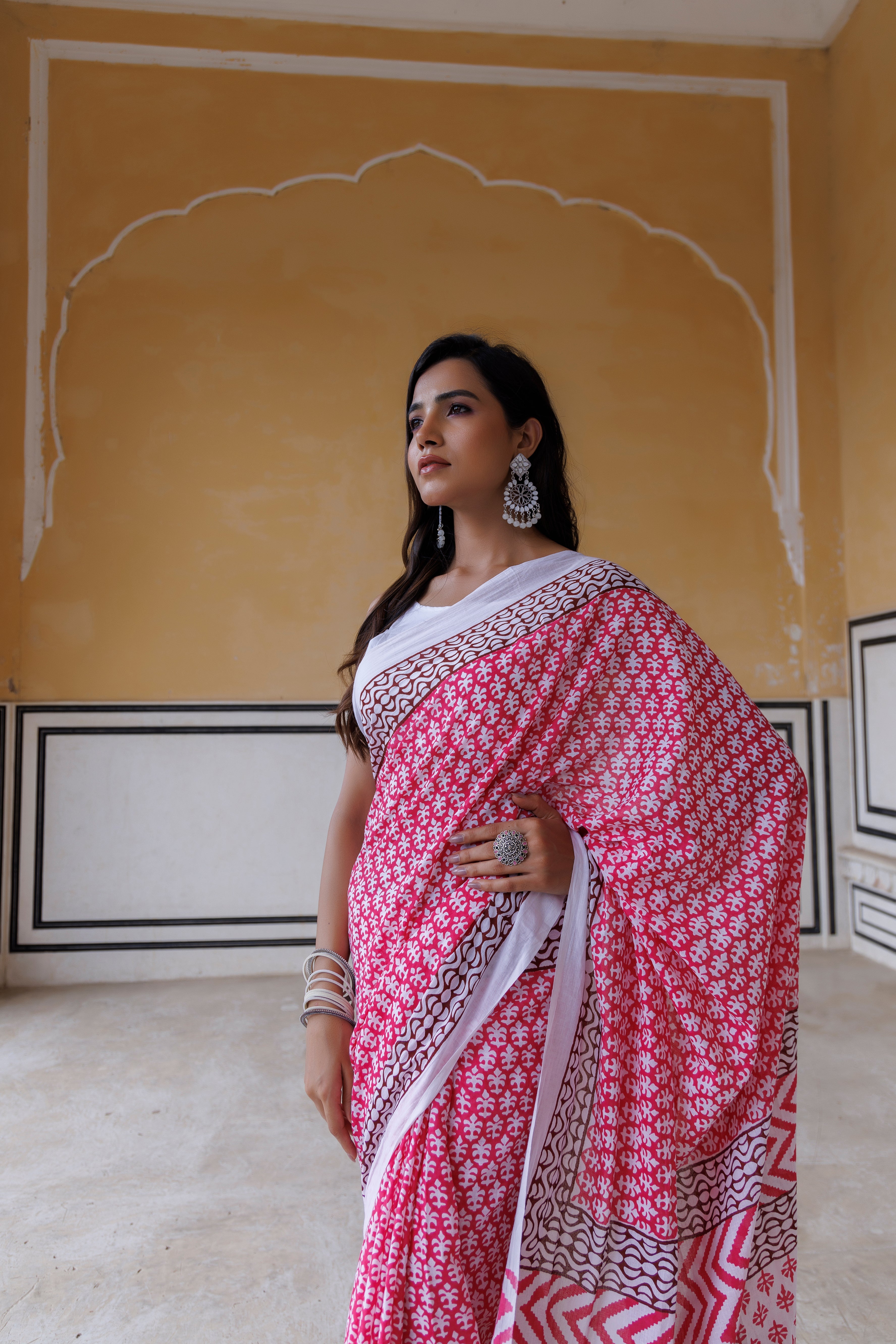Pink Carnation Hand Printed Saree - By Ragavi - qivii