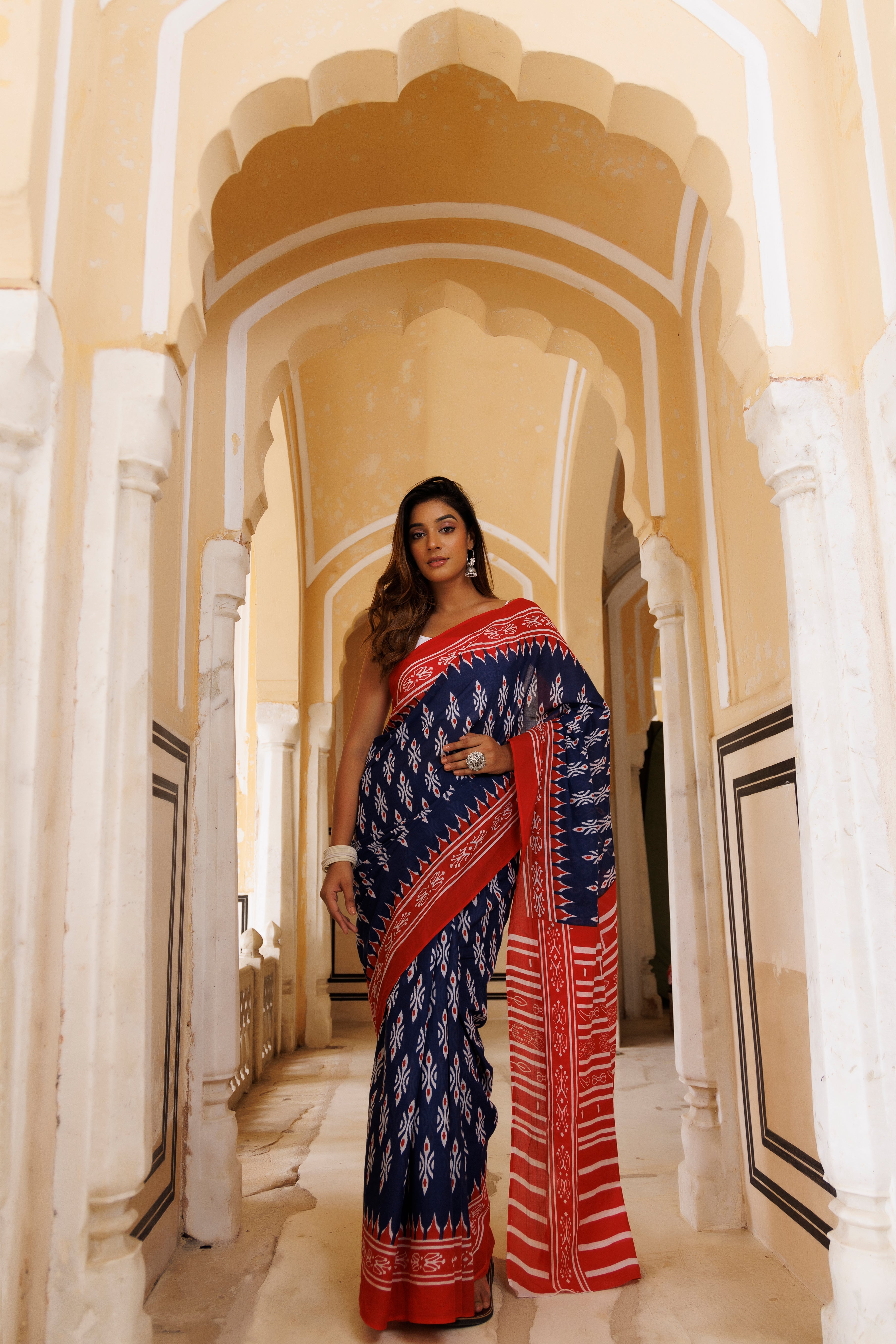Adrenaline Red And Blue Traditional Jaipuri Printed Saree - By Ragavi - qivii