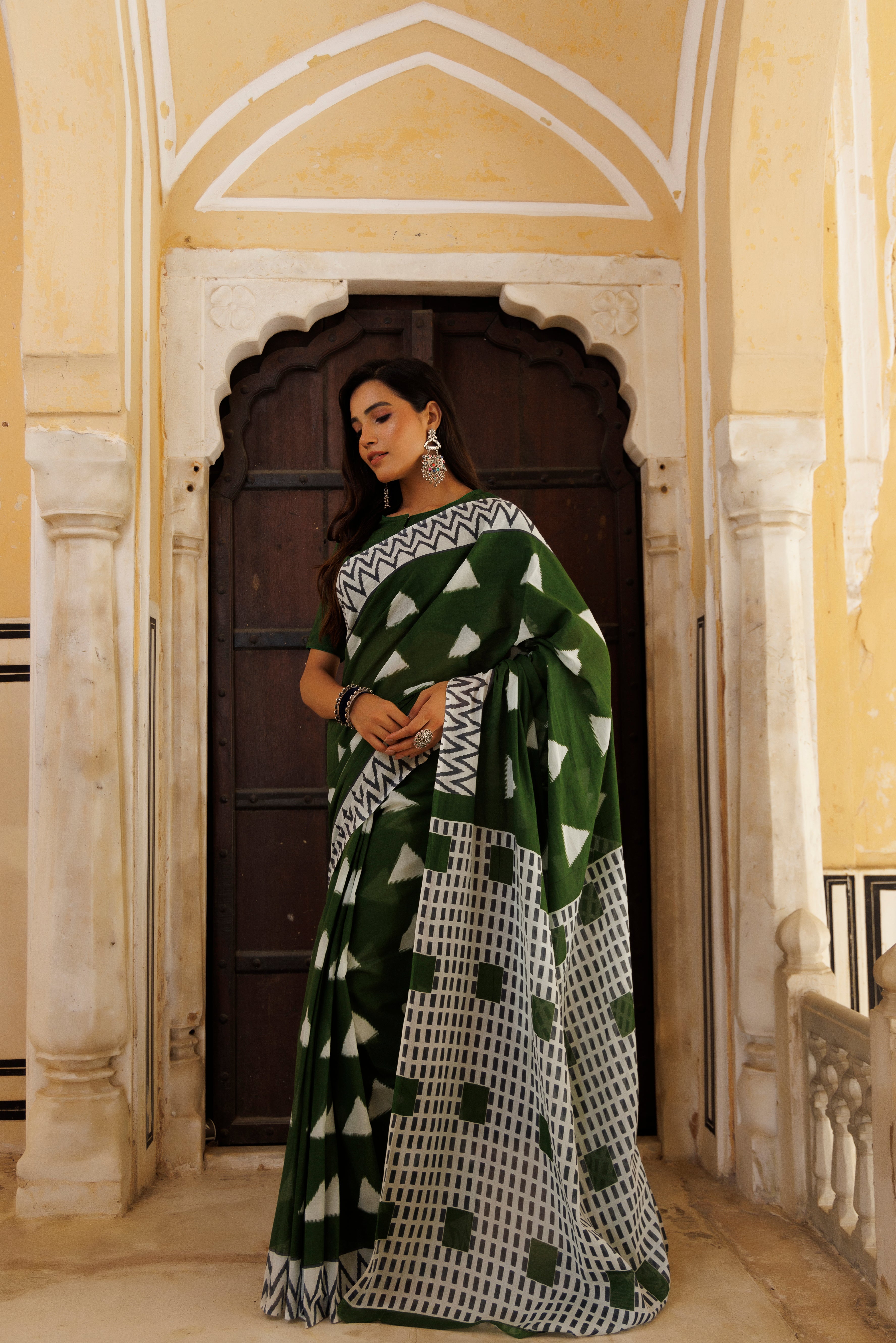 Savvy Green Traditional Jaipuri Printed Saree - By Ragavi - qivii