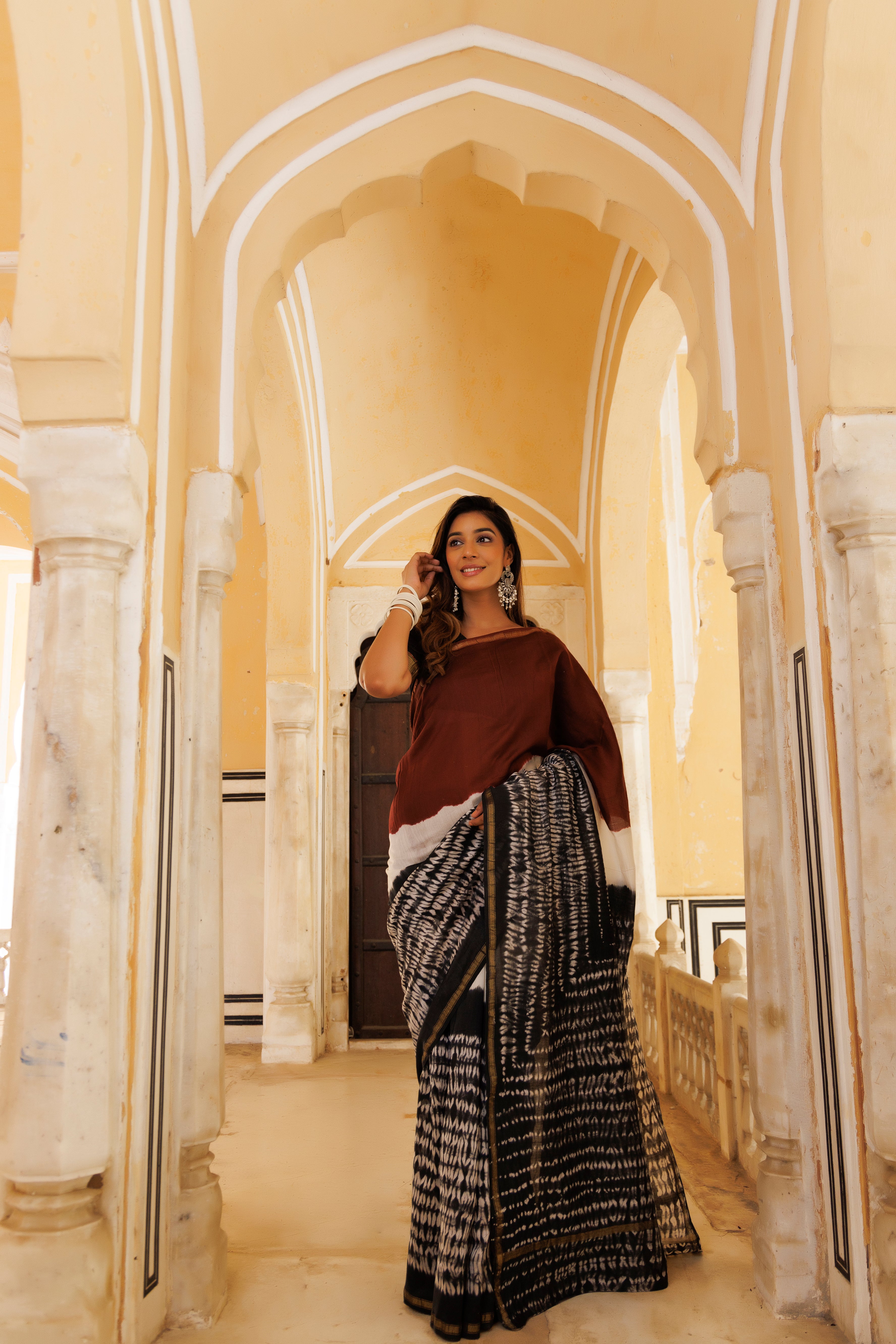 Roebuck Brown And Black Tie Die Cotton Saree - By Ragavi - qivii
