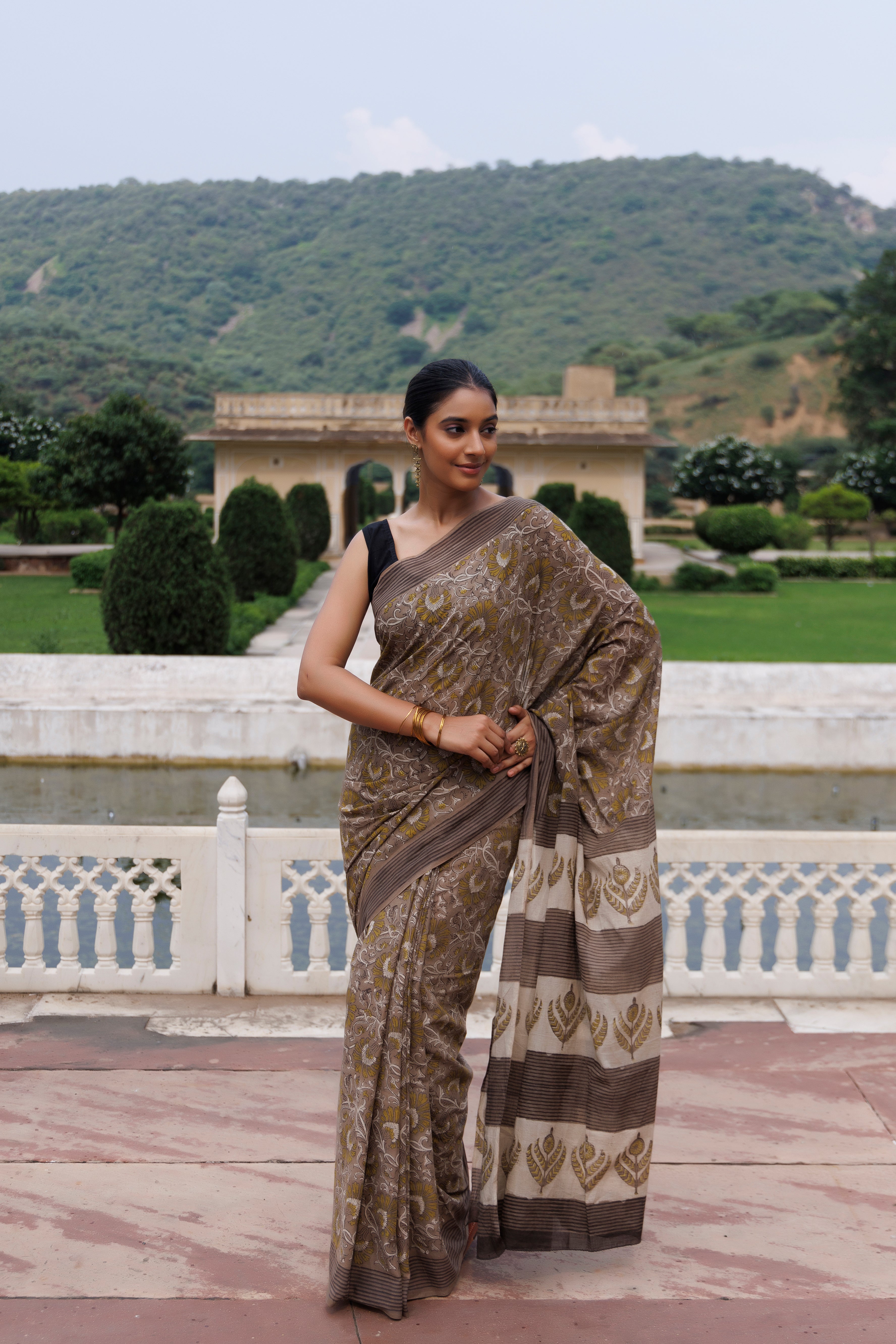Sunflower Kashish Traditional Jaipuri Printed Chaderi Saree - By Ragavi - qivii