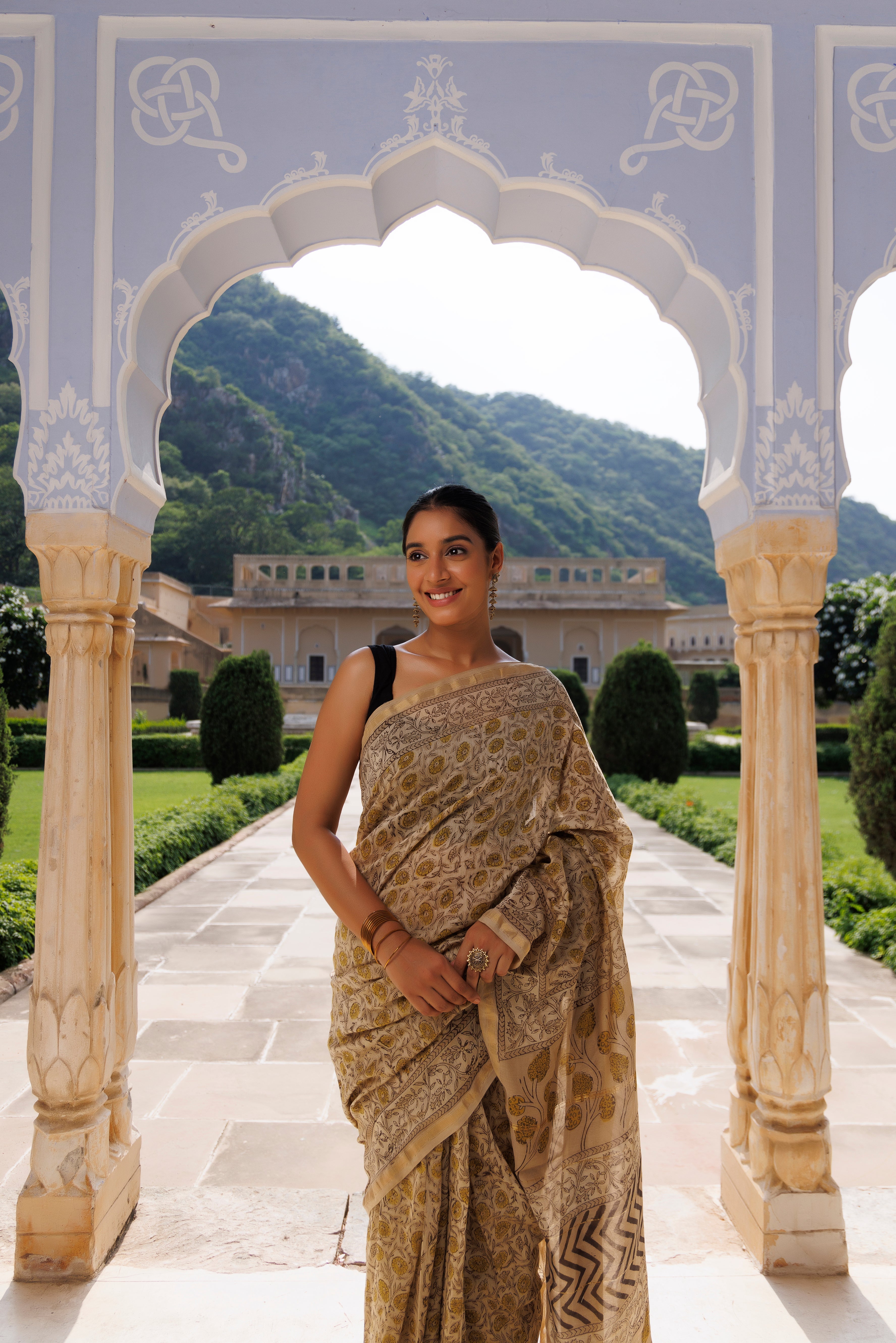 Buttercream Beige Jaipuri Printed Cotton Saree - By Ragavi - qivii