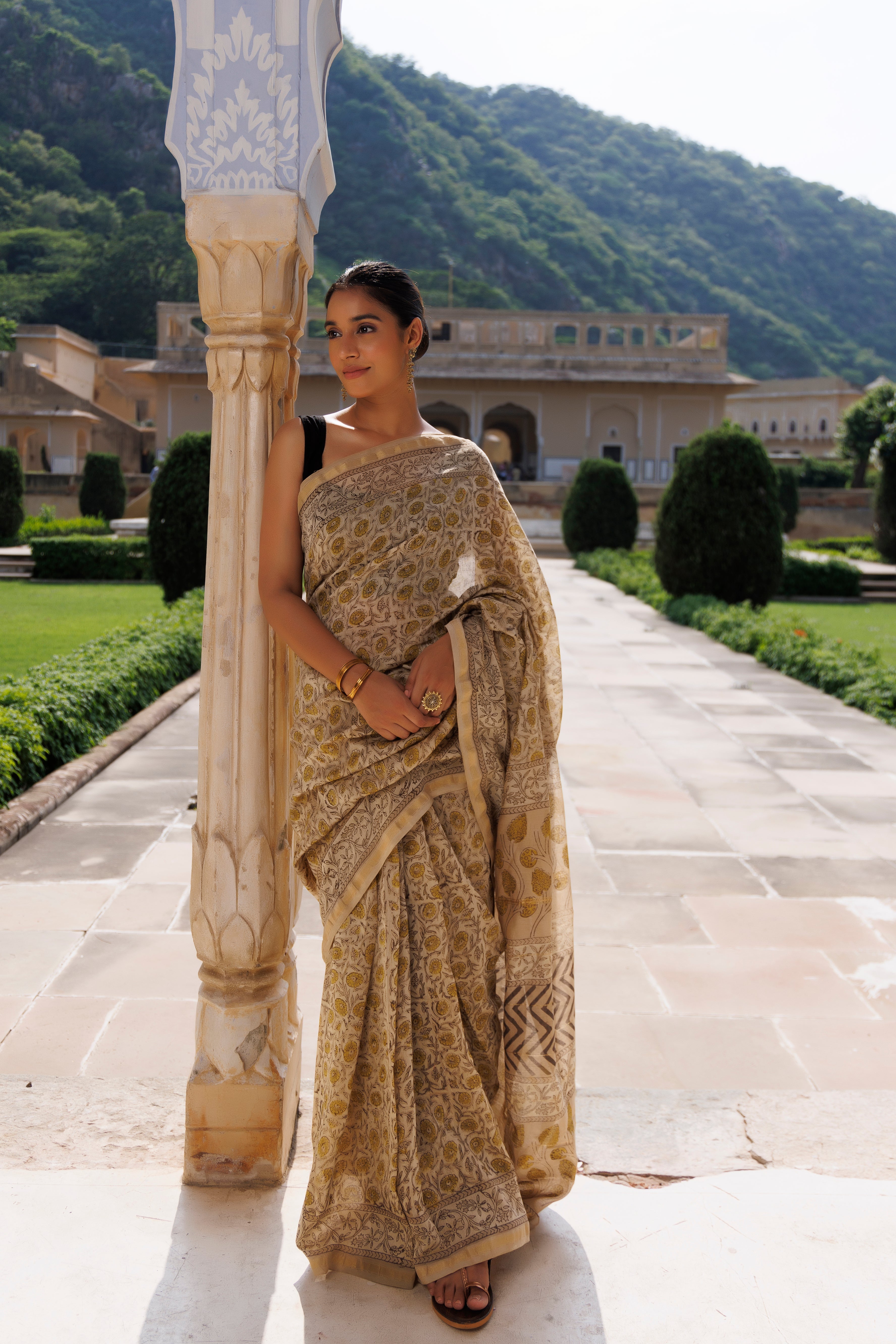 Buttercream Beige Jaipuri Printed Cotton Saree - By Ragavi - qivii