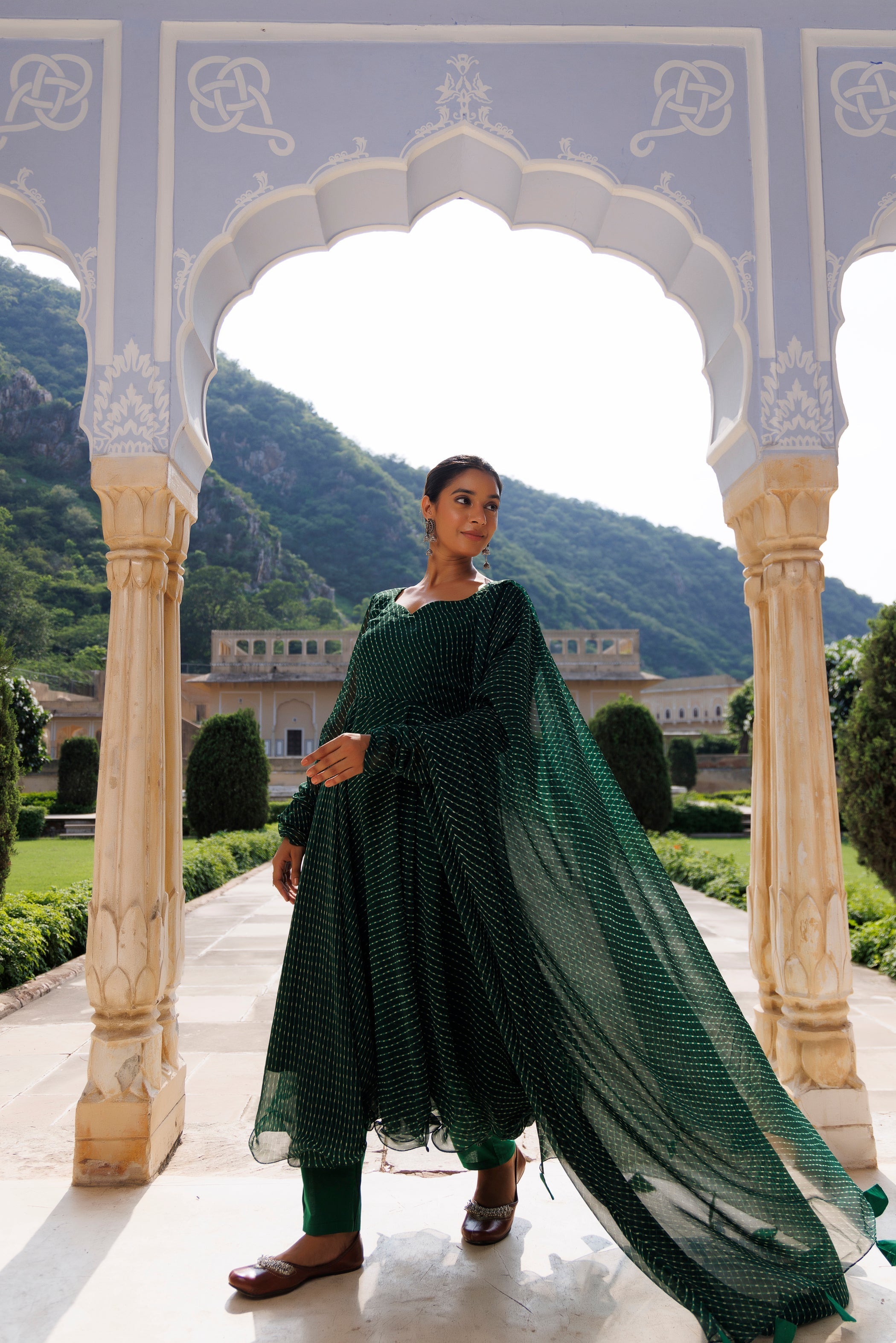 Treetop Green Leheriya Kurta Set - By Ragavi - qivii