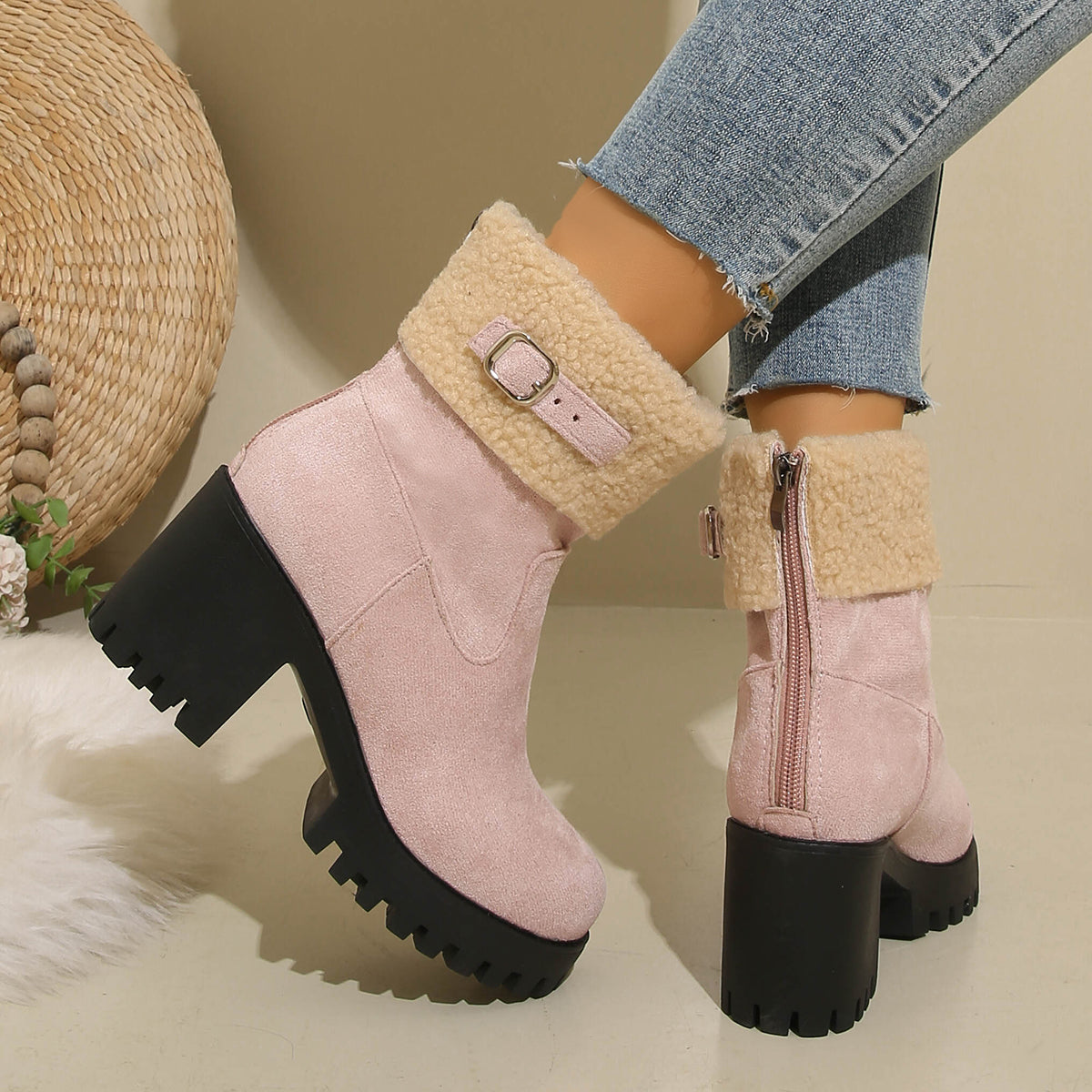 Women's Plush Fleece Lined Snow Boots - Chunky Heel Ankle Winter Fashion Boots (US 4-10)