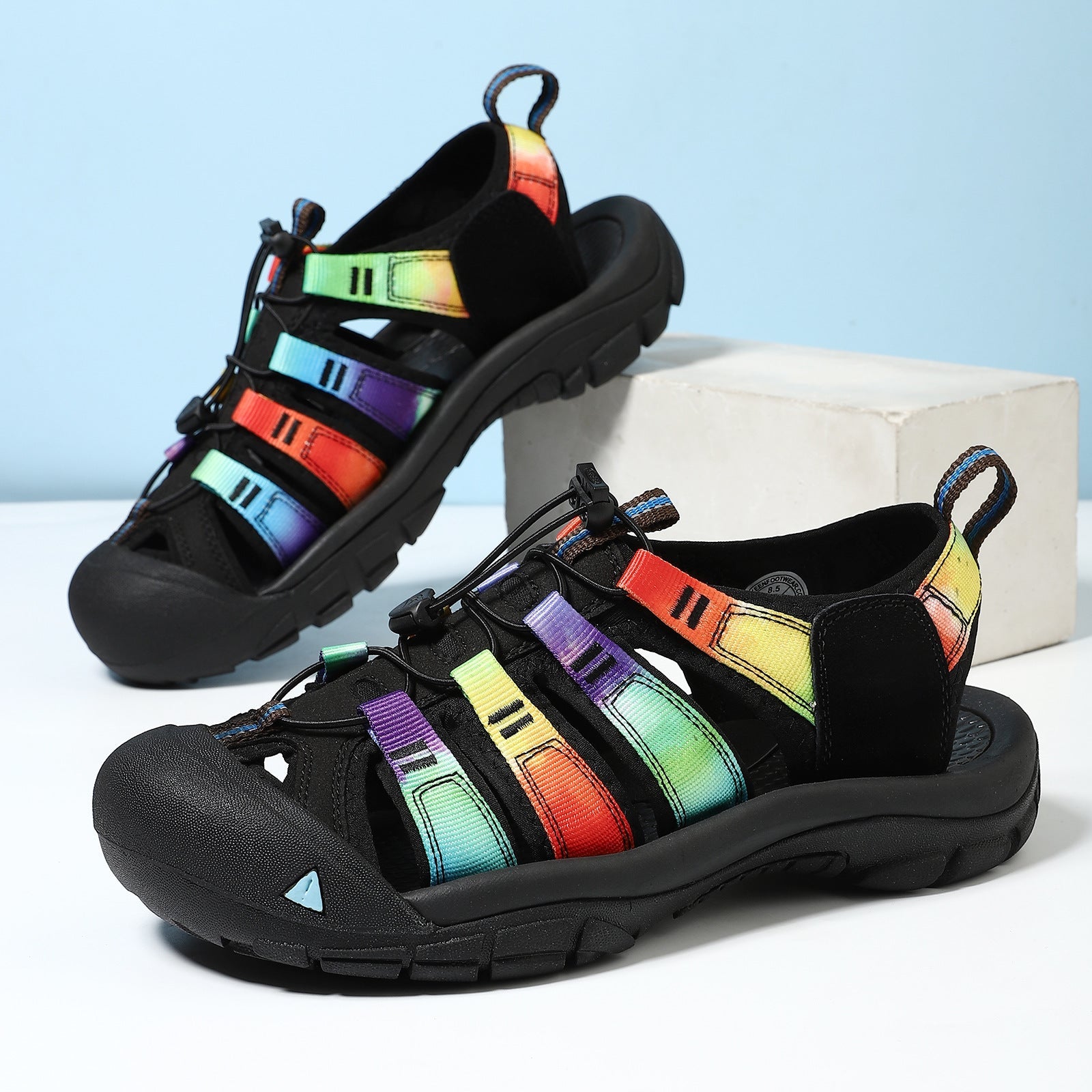 Men’s Summer Handmade Sandals Thick Sole Closed-toe Beach Shoes