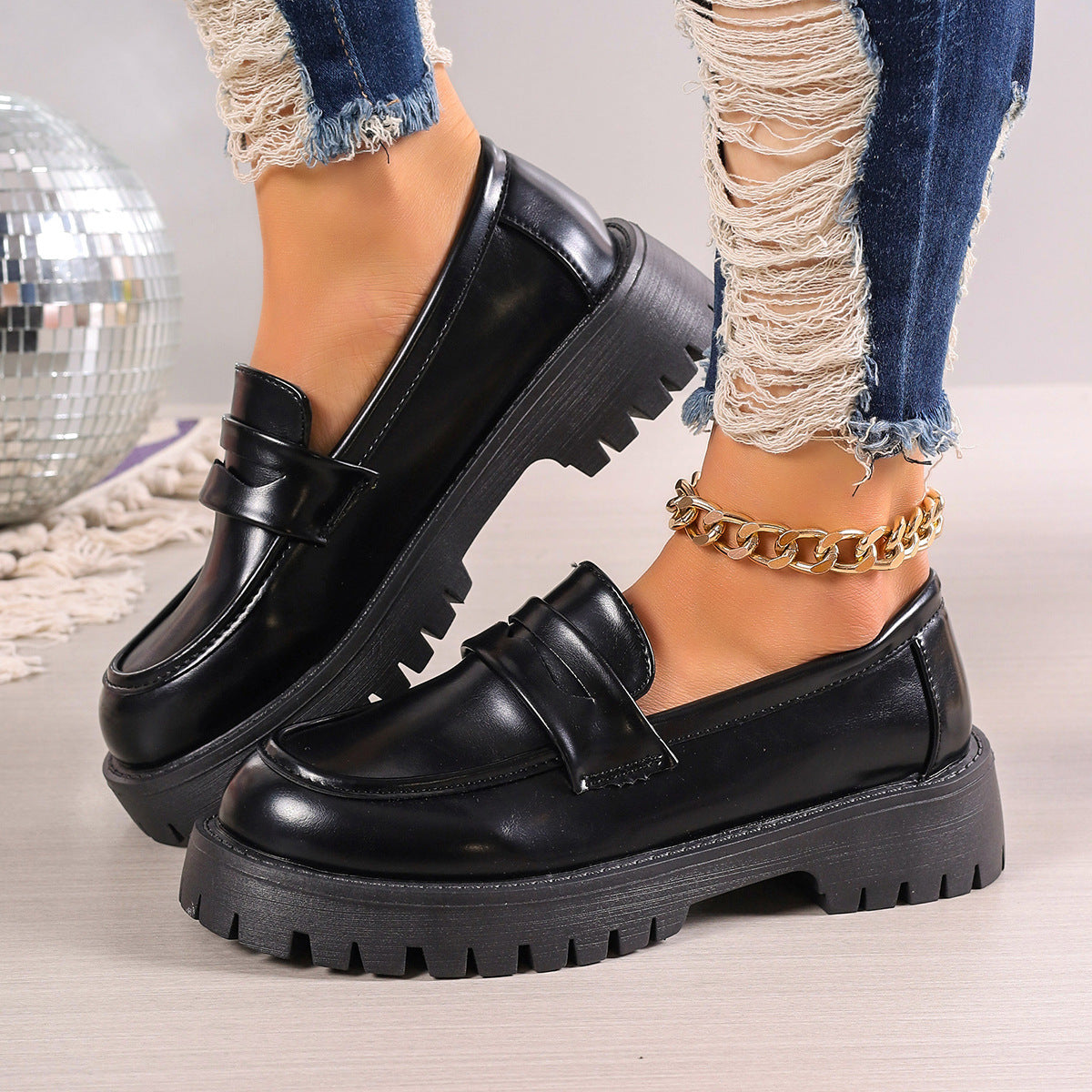 Women's Plus Size Retro Suede Loafers Slip-On Shoes with Chunky Heel Platform