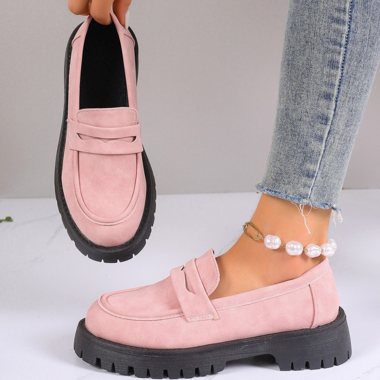 Women's Plus Size Retro Suede Loafers Slip-On Shoes with Chunky Heel Platform