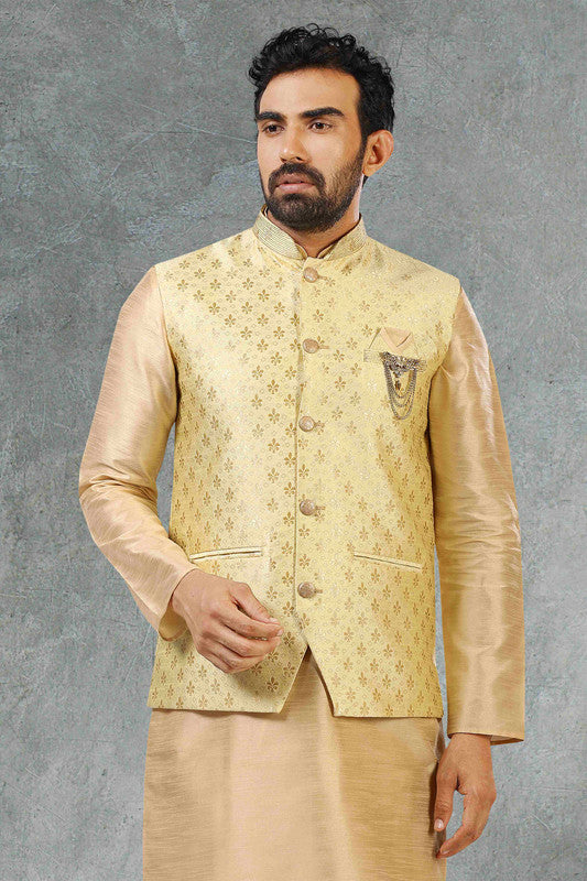 Men's Jacquard Banarasi Silk Woven Work 3 Pics Jacket Set In Gold Colour