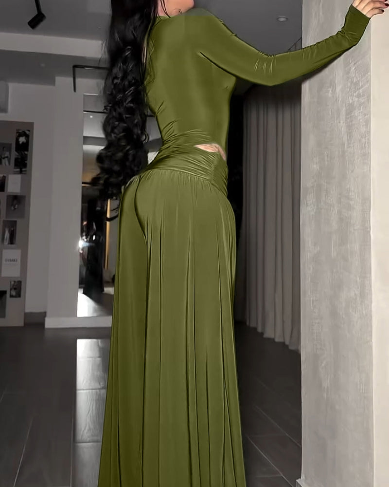 Two-Piece Set Turtleneck Side Cutout Rhinestone Wide Leg Pants - By Qivii