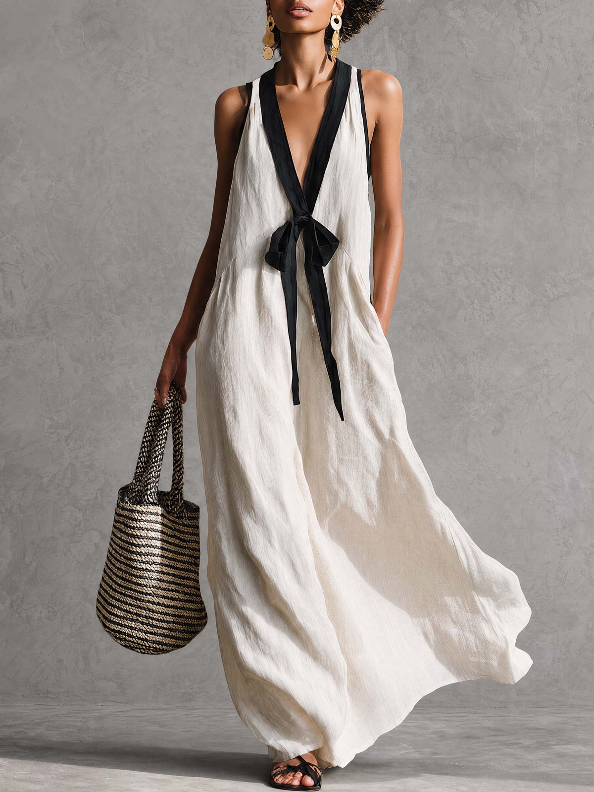 Bohemian Style White And Black Color Blocked Sleeveless V-neck Maxi Dress - By Qivii
