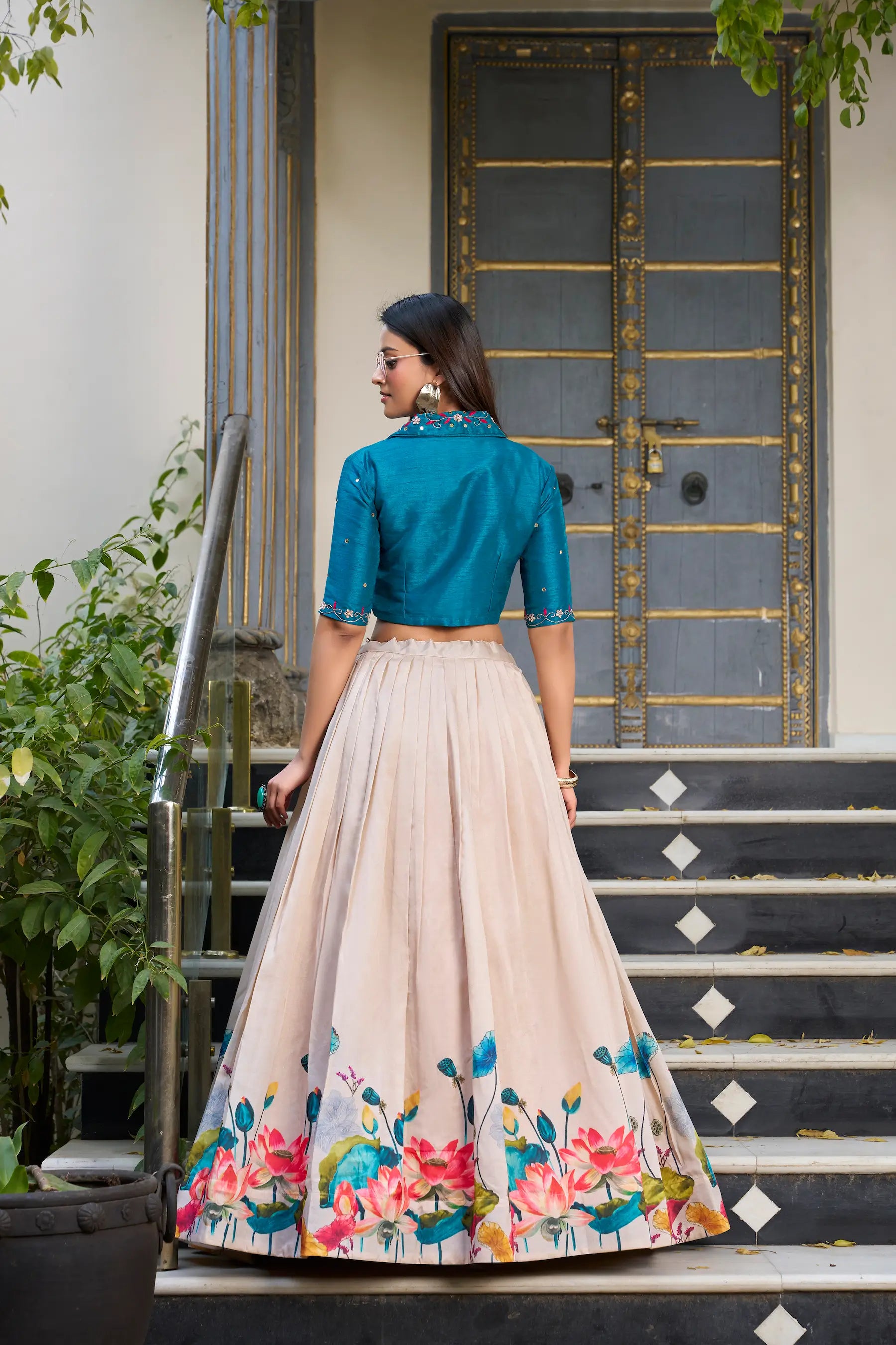 Off White Tussar Silk Indo Western Set With Floral Print, Mirror & Hand Work