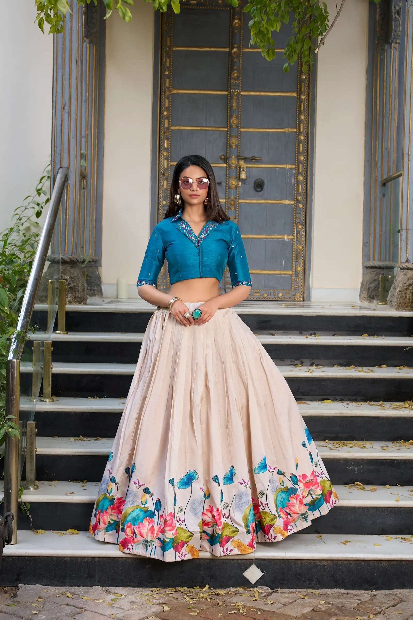 Off White Tussar Silk Indo Western Set With Floral Print, Mirror & Hand Work