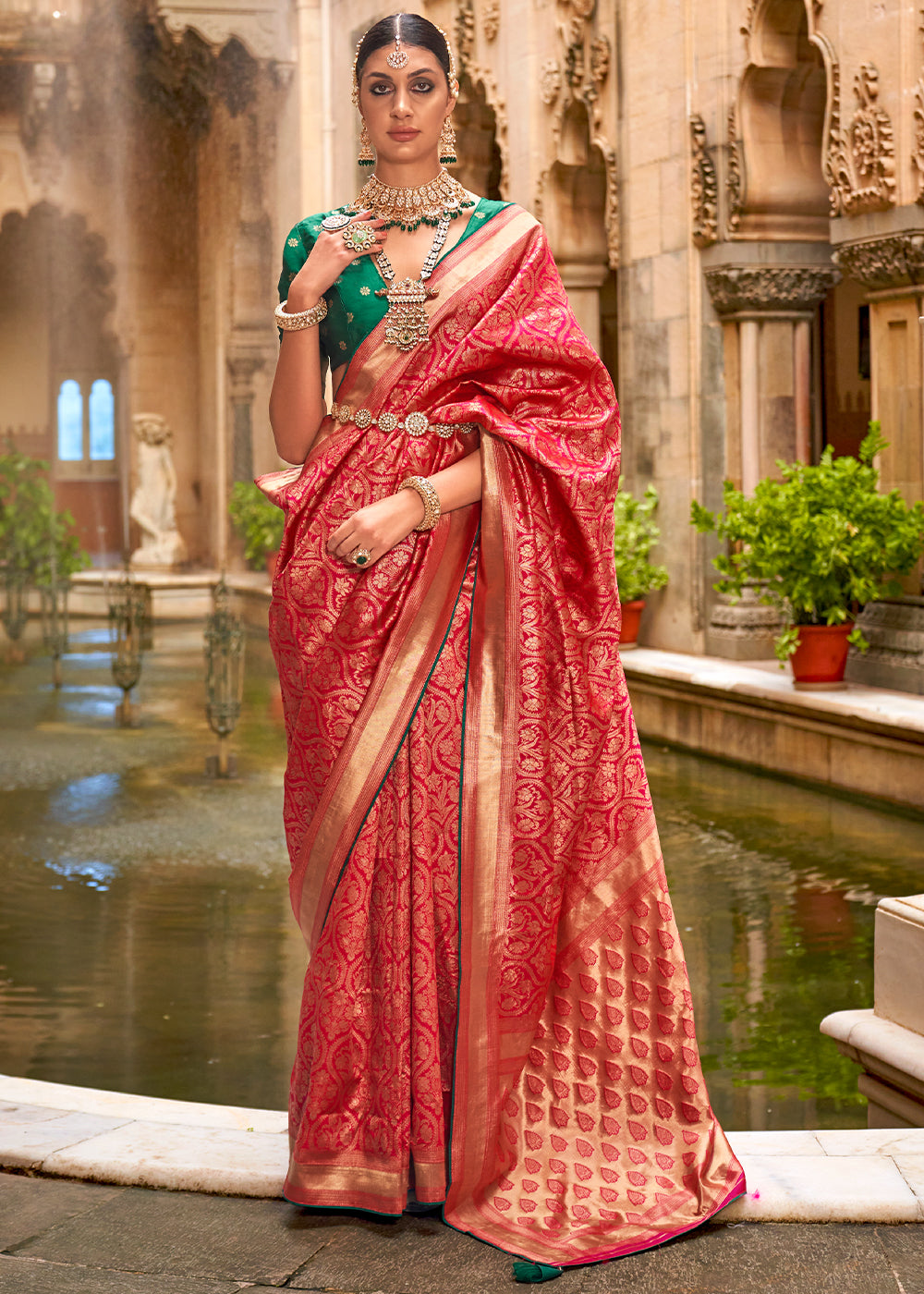 Reddish Pink Zari Woven Banarasi Silk Saree - qivii