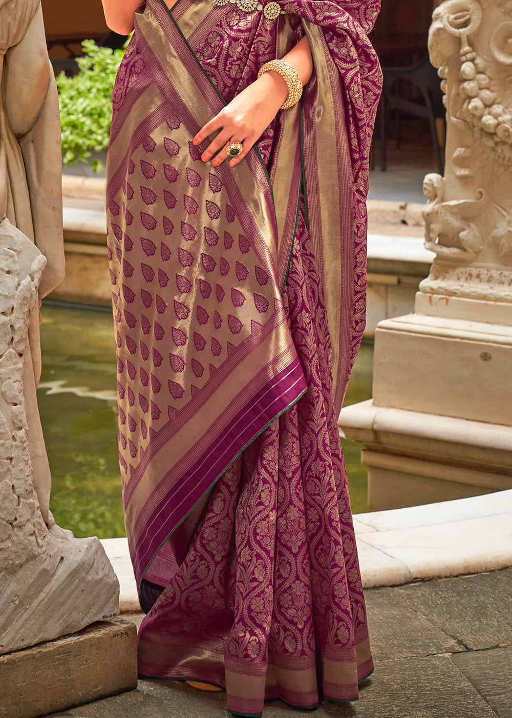 Shades Of Purple Zari Woven Banarasi Silk Saree - qivii