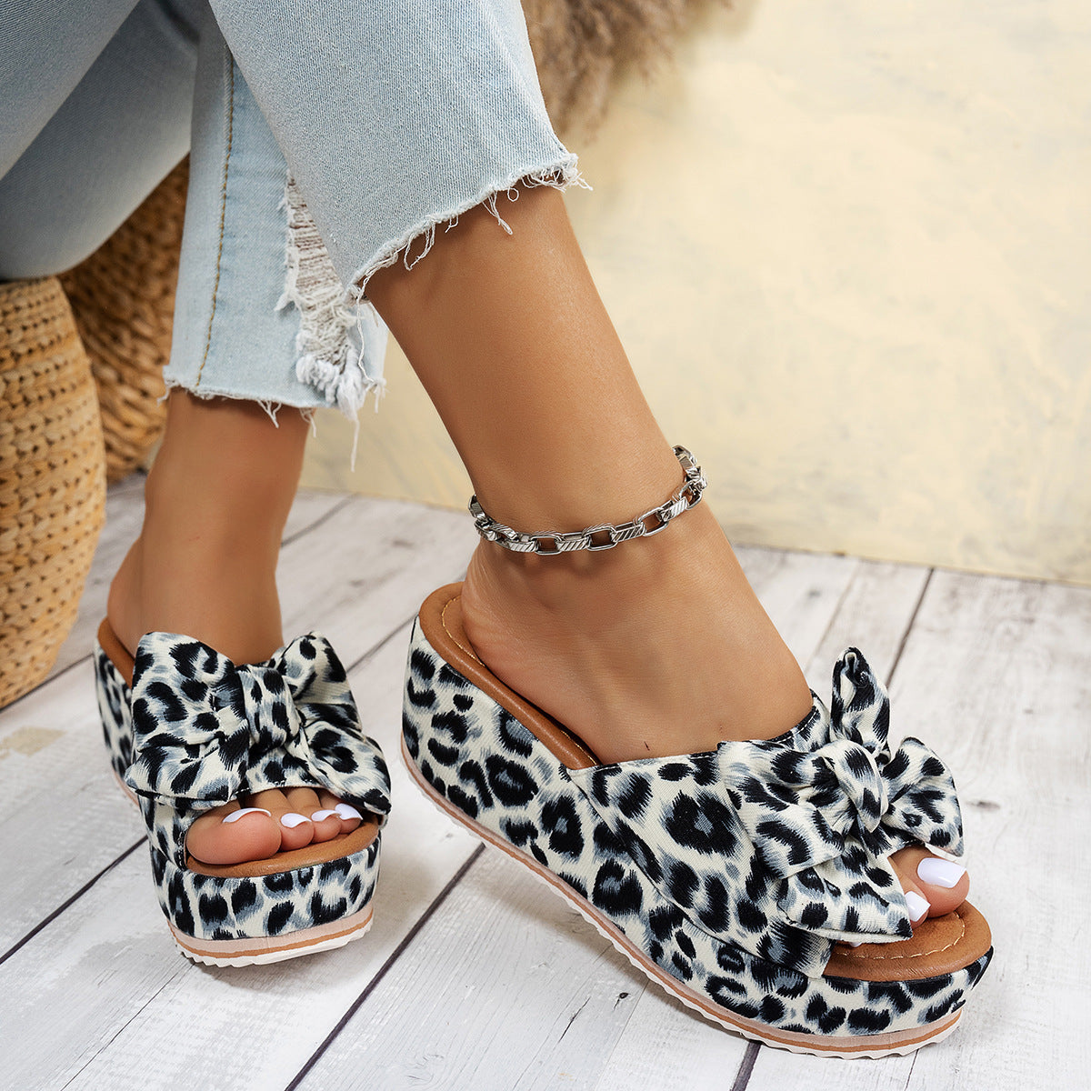 Women’s Sorelle Leopard Print Bow Platform Wedge Slides – Stable Chunky Heel Casual Summer Sandals (US 5–10)