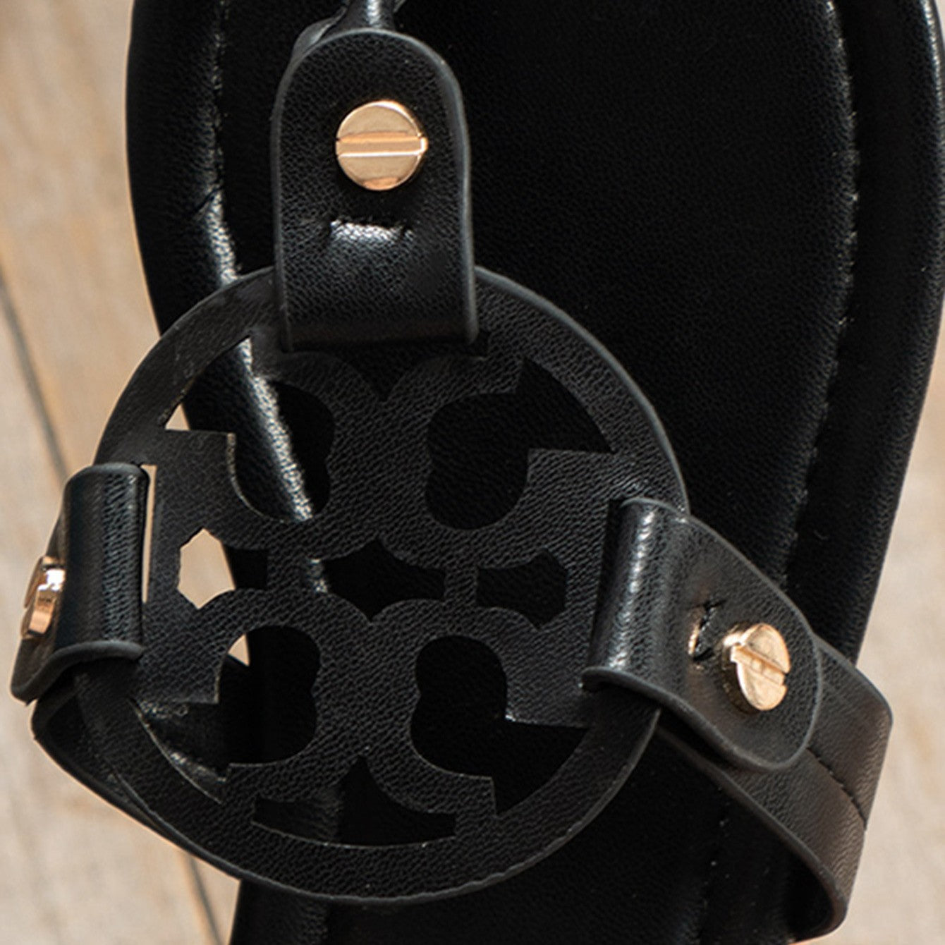 Women’s Aurelia Flat Thong Sandals – Elegant Roman-Inspired Summer Slides (US4–10.5)