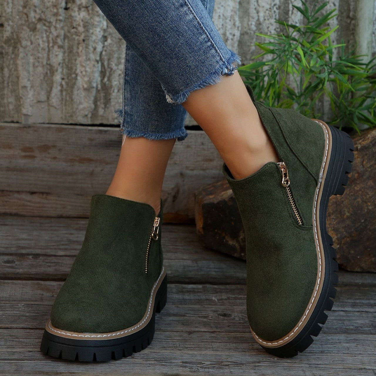 Women's Metro Chelsea Boots - Side-Zip Suede Ankle Boots with Chunky Heel (US 5-10.5)