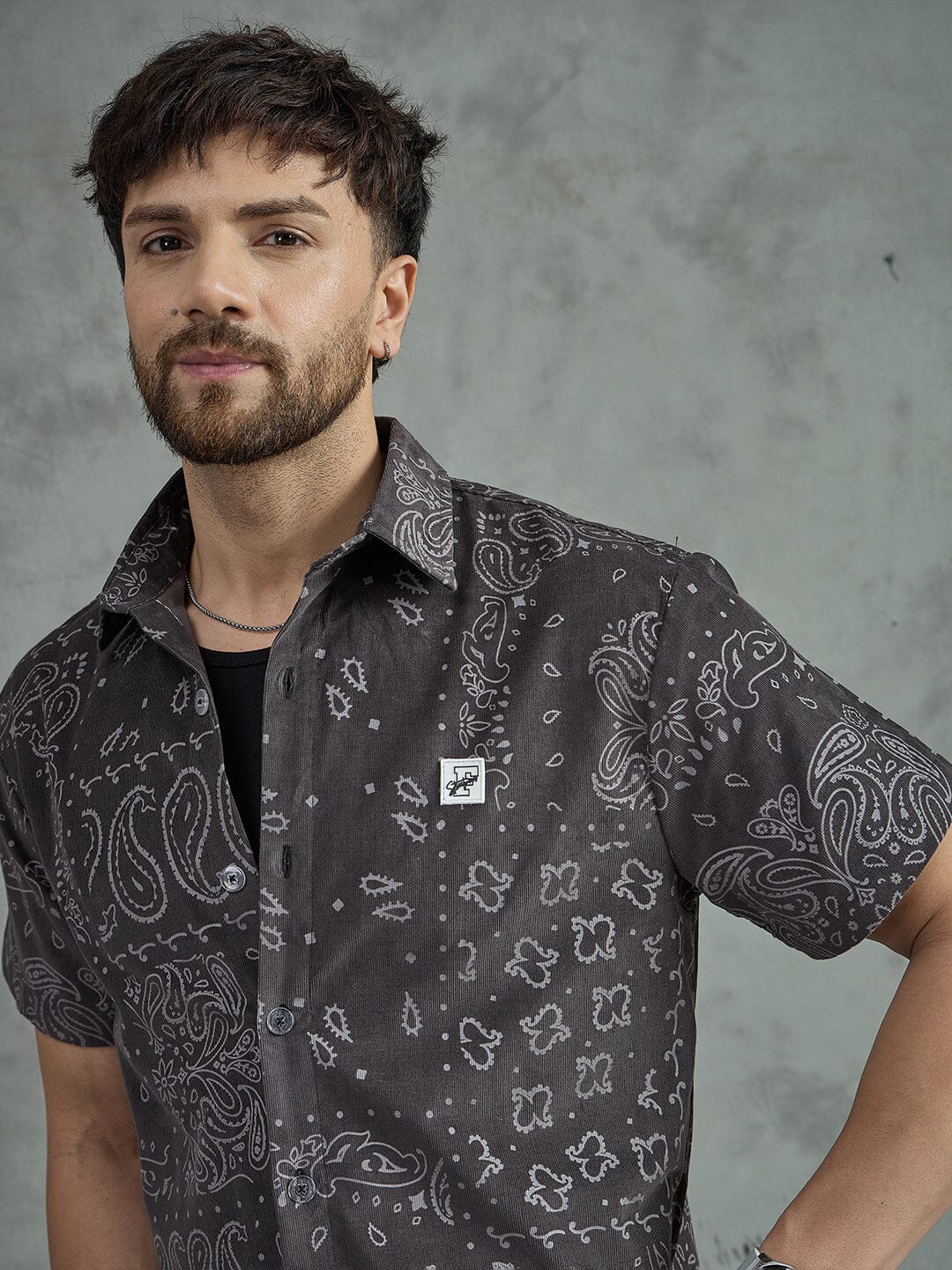 Grey Paisley Cropped Shirt With Black Vest