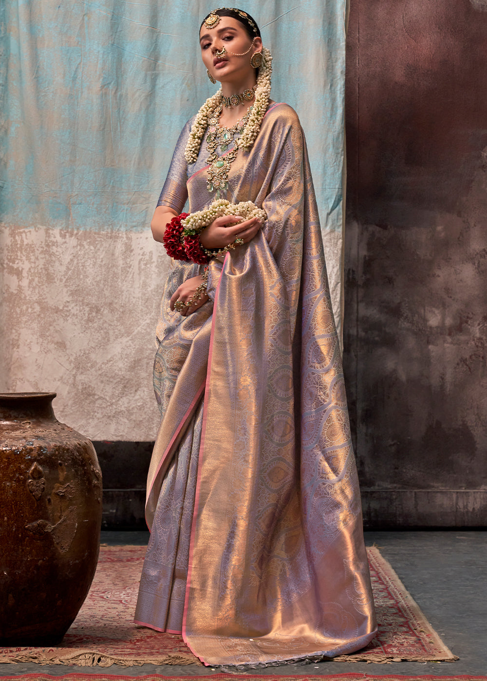 Light Purple Two Tone Kanjivaram Silk Saree with Intricate Gold Zari work : Top Pick - qivii