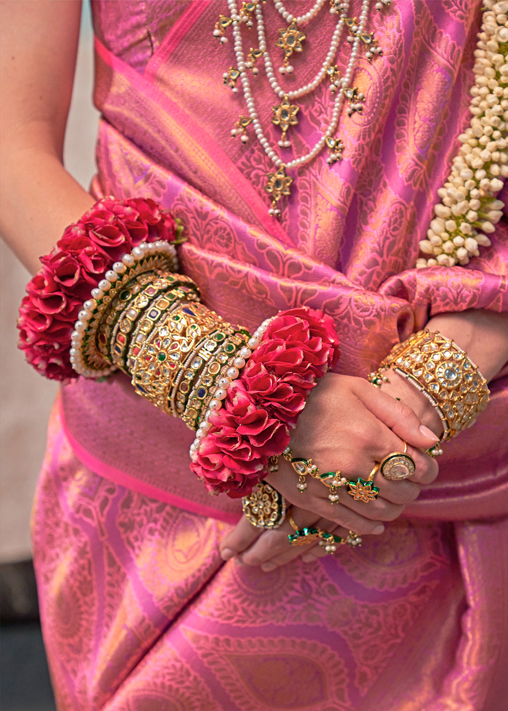 Cream Pink Two Tone Kanjivaram Silk Saree Embellished with Intricate Gold Zari work - qivii