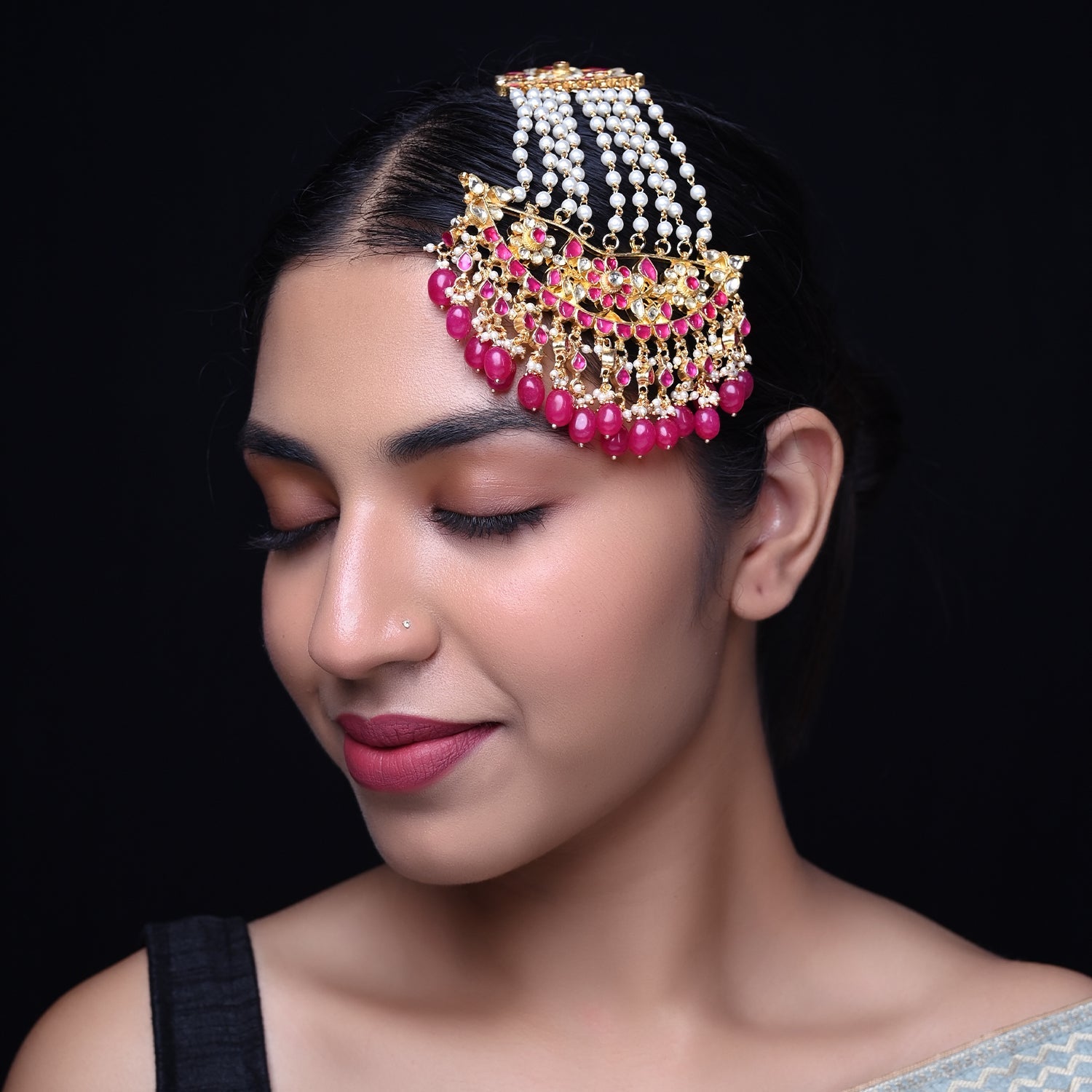 Yukta Ruby Hanging Kundan Passa