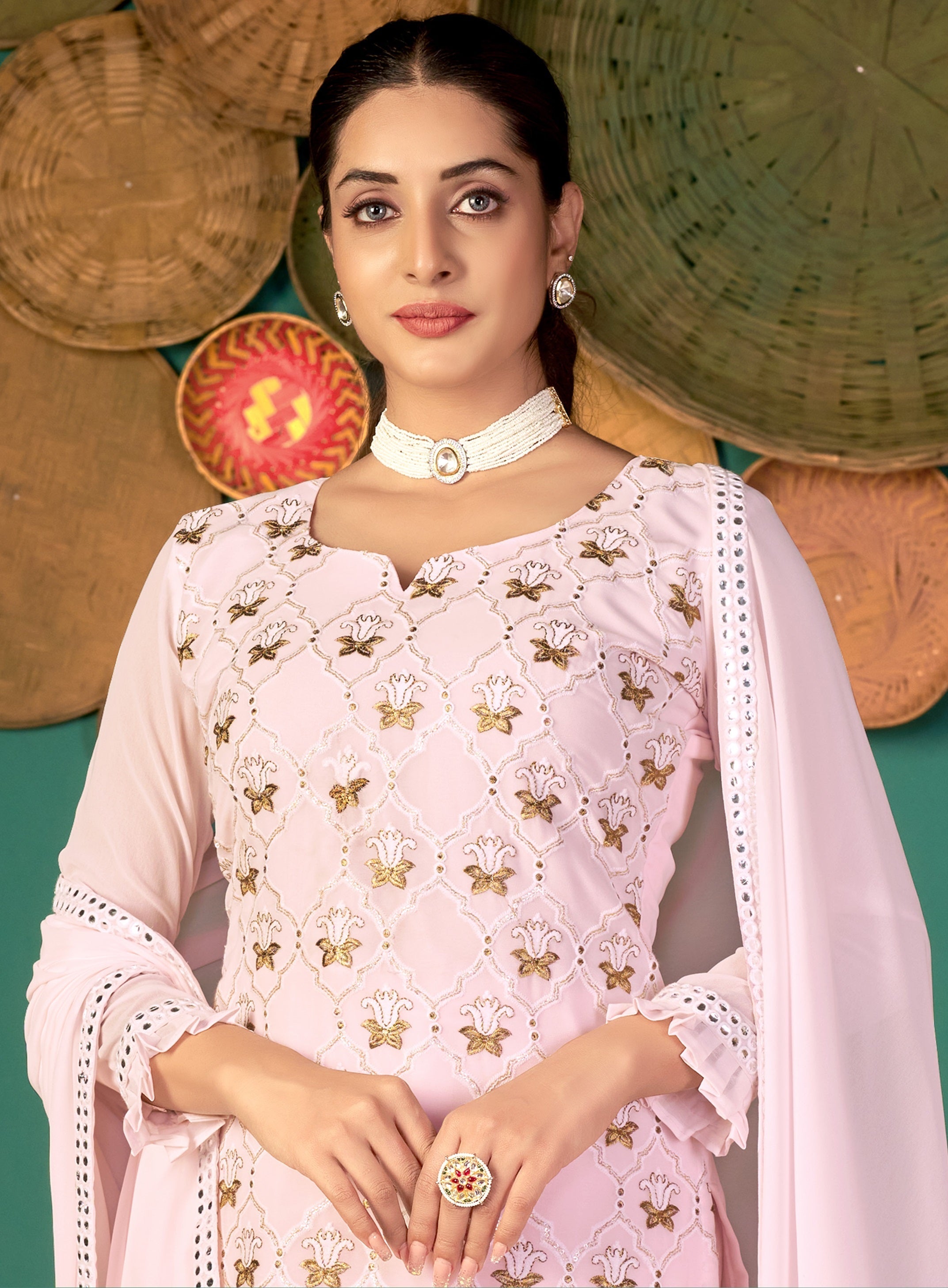 PINK AUX GEORGETTE WITH SLEEVES FABRIC ATTACHED BOTTOM & INNER SALWAR SUIT - qivii