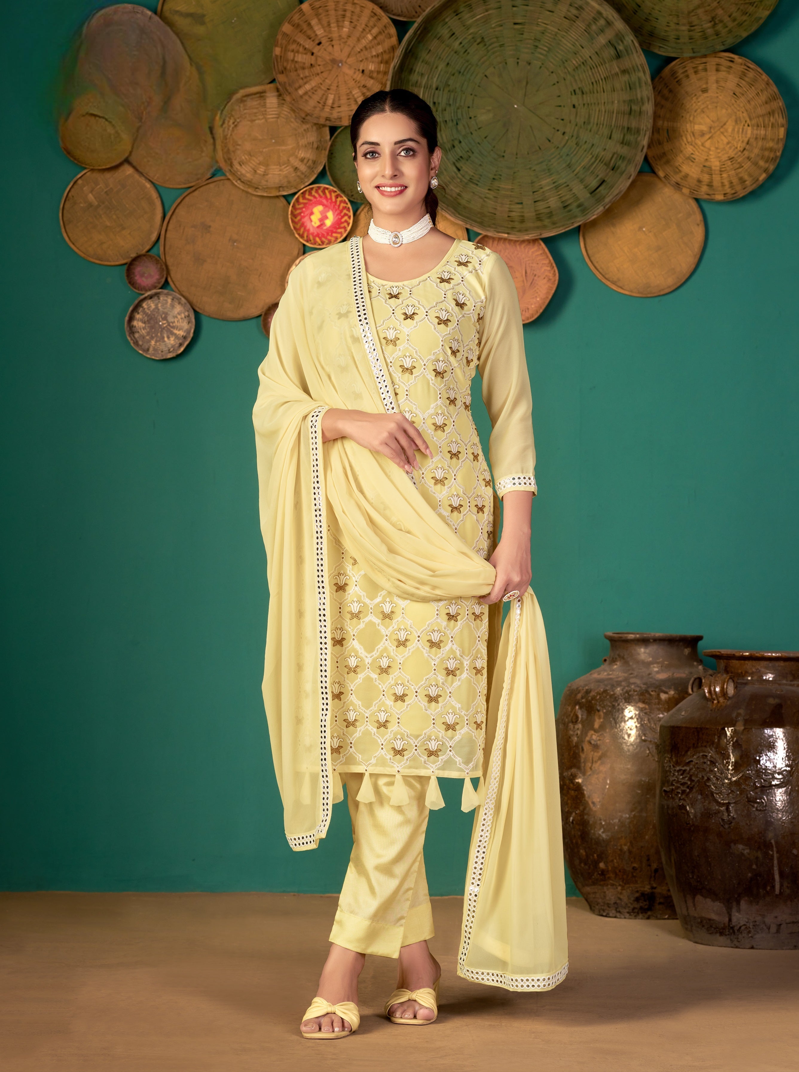 YELLOW AUX GEORGETTE WITH SLEEVES FABRIC ATTACHED BOTTOM & INNER SALWAR SUIT - qivii