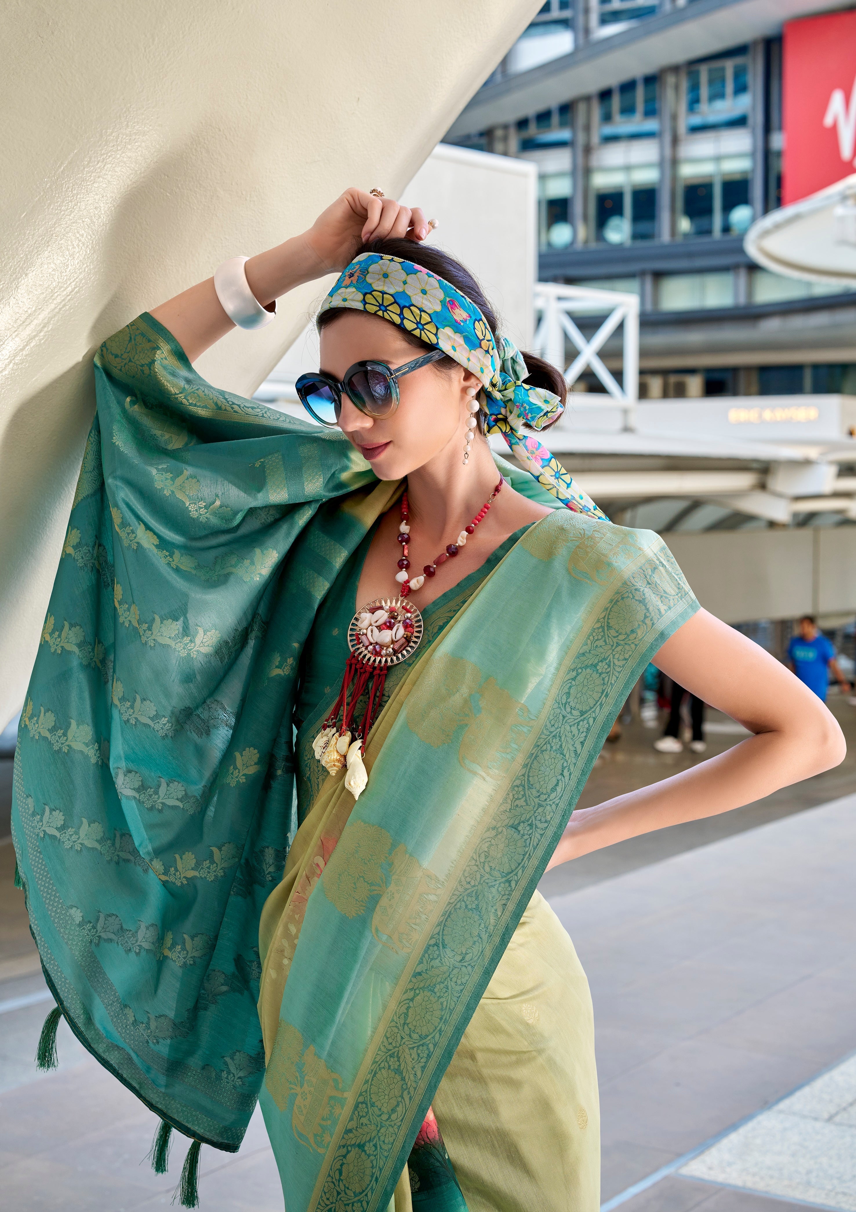 Green Pure Handloom Mashoorm silk with Exclusive Print Saree - qivii