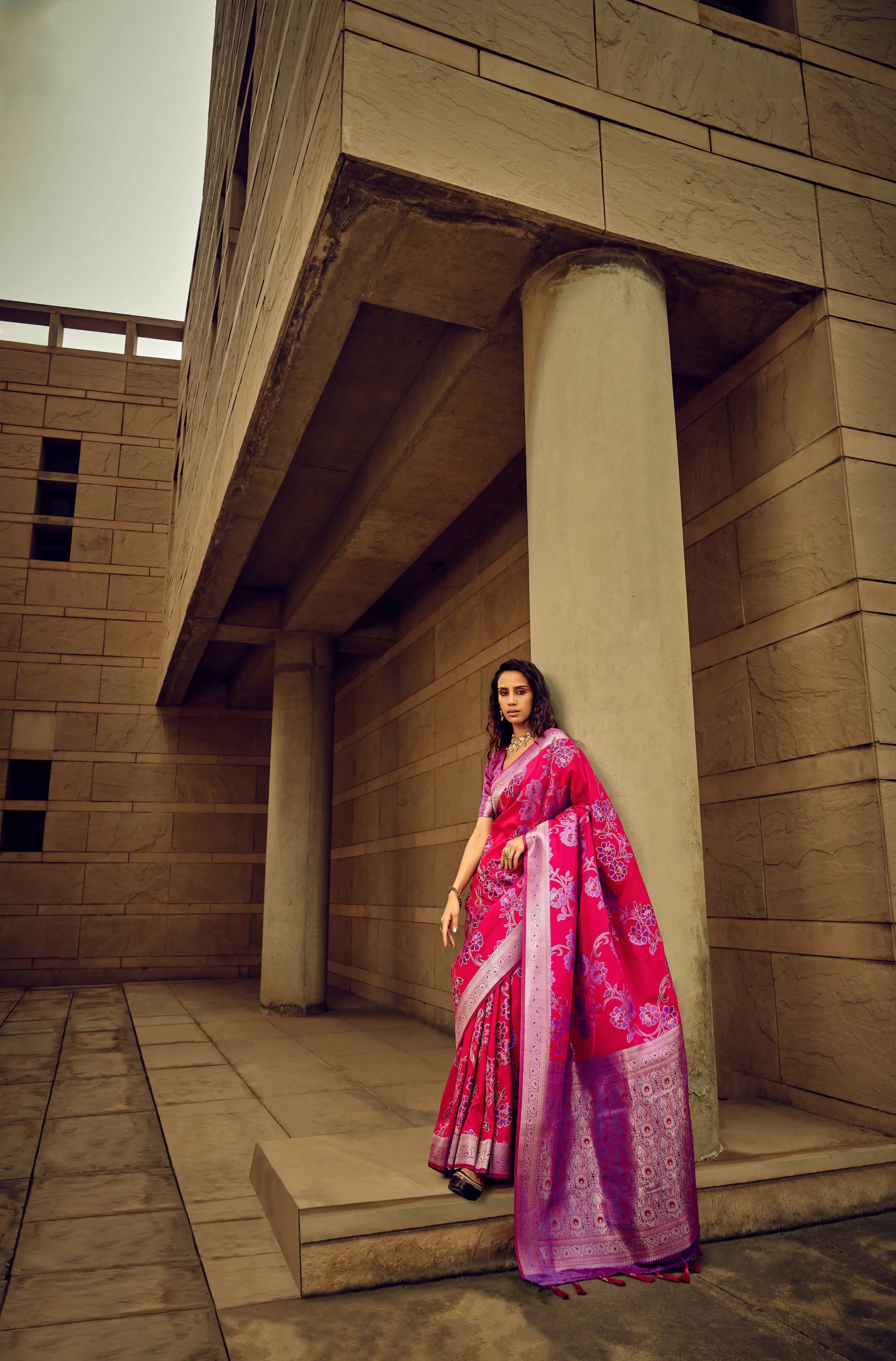 Pink Satin Brasso Handwoven Silk With Flower Weaving Saree - qivii