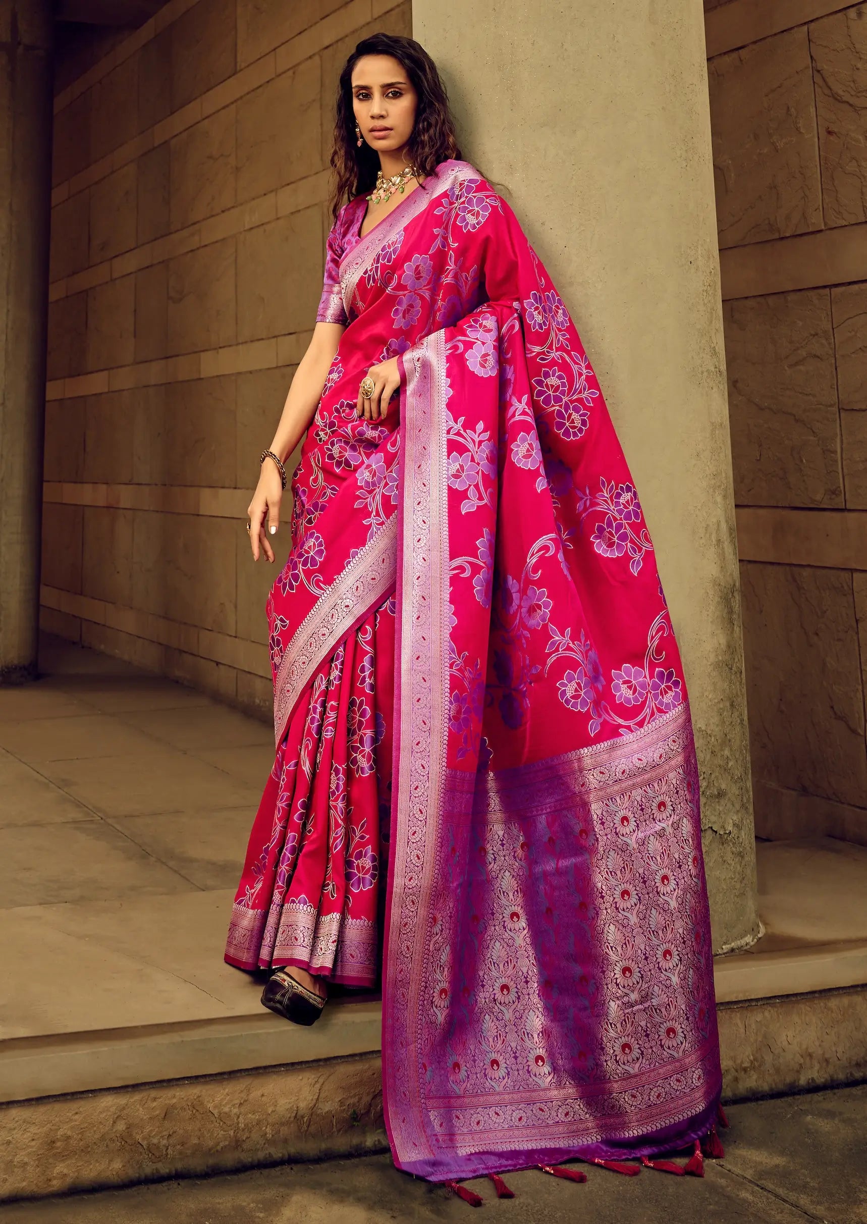 Pink Satin Brasso Handwoven Silk With Flower Weaving Saree - qivii