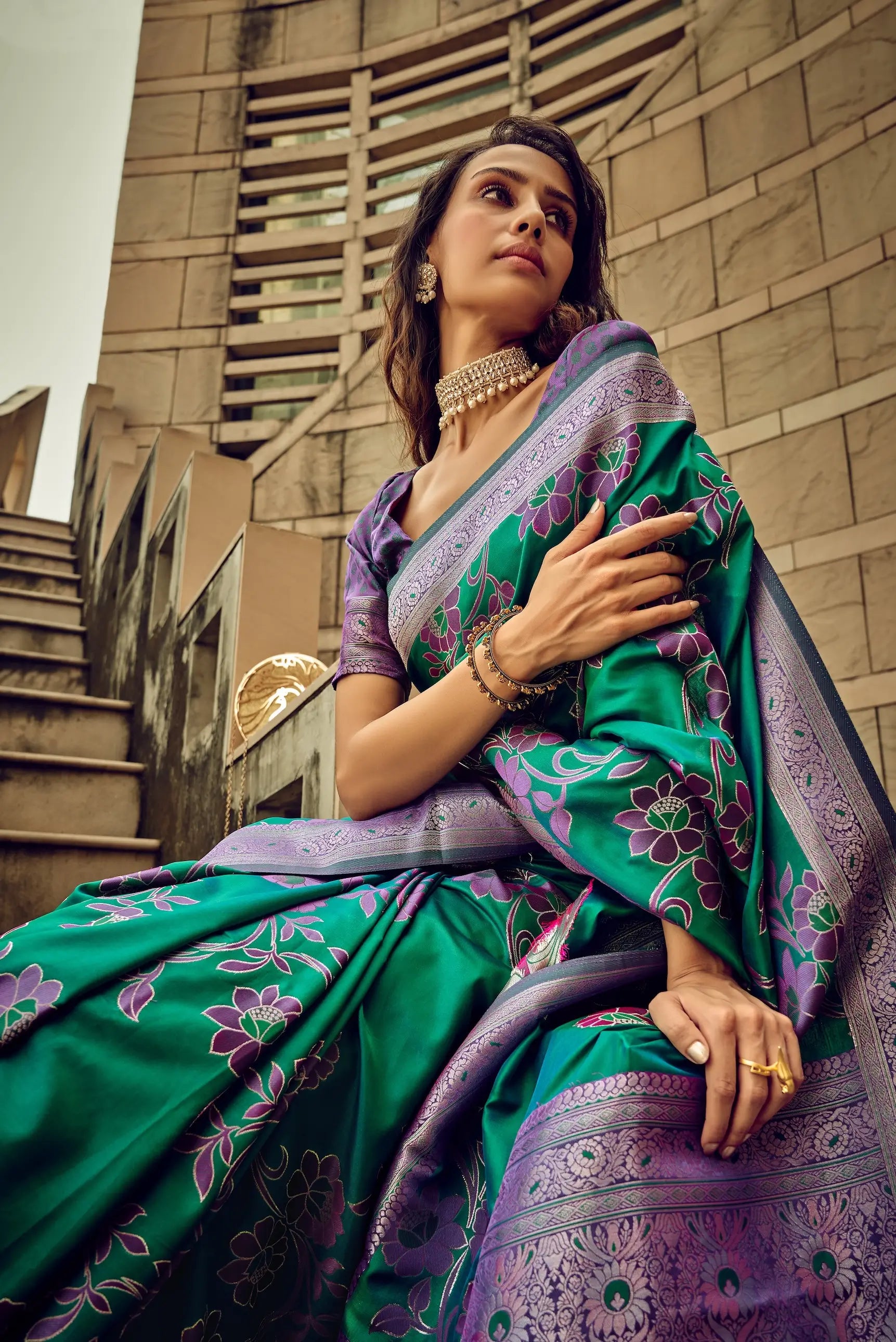 Green Satin Brasso Handwoven Silk With Flower Weaving Saree - qivii