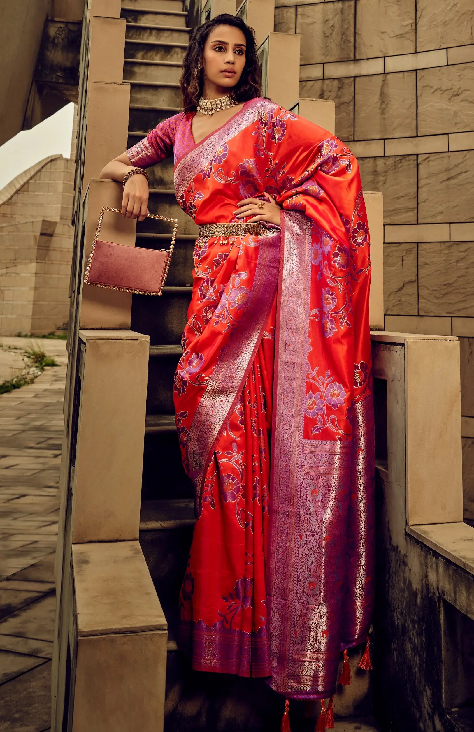 Red Satin Brasso Handwoven Silk With Flower Weaving Saree - qivii