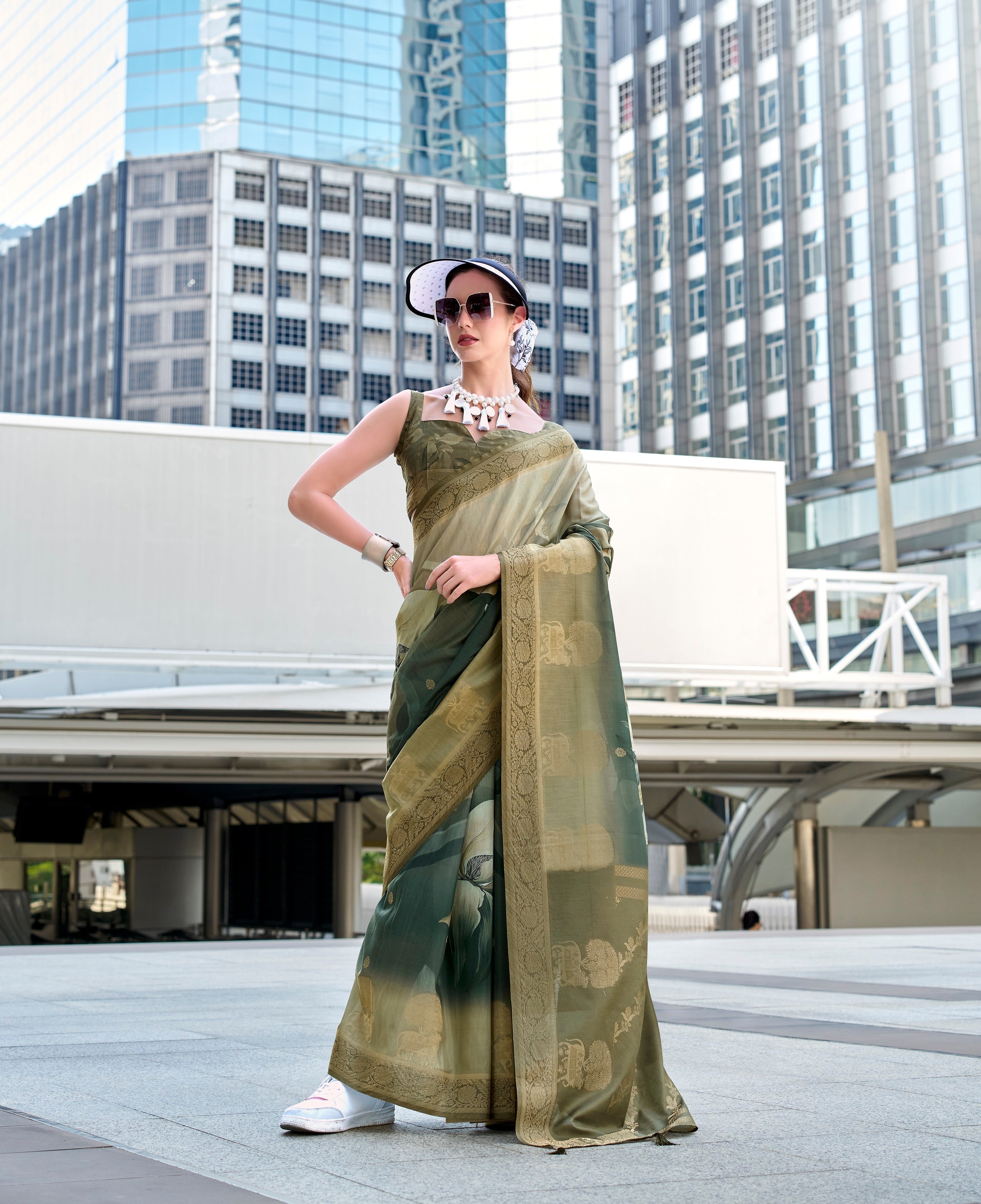 Green Pure Handloom Mashoorm silk with Exclusive Print Saree - qivii