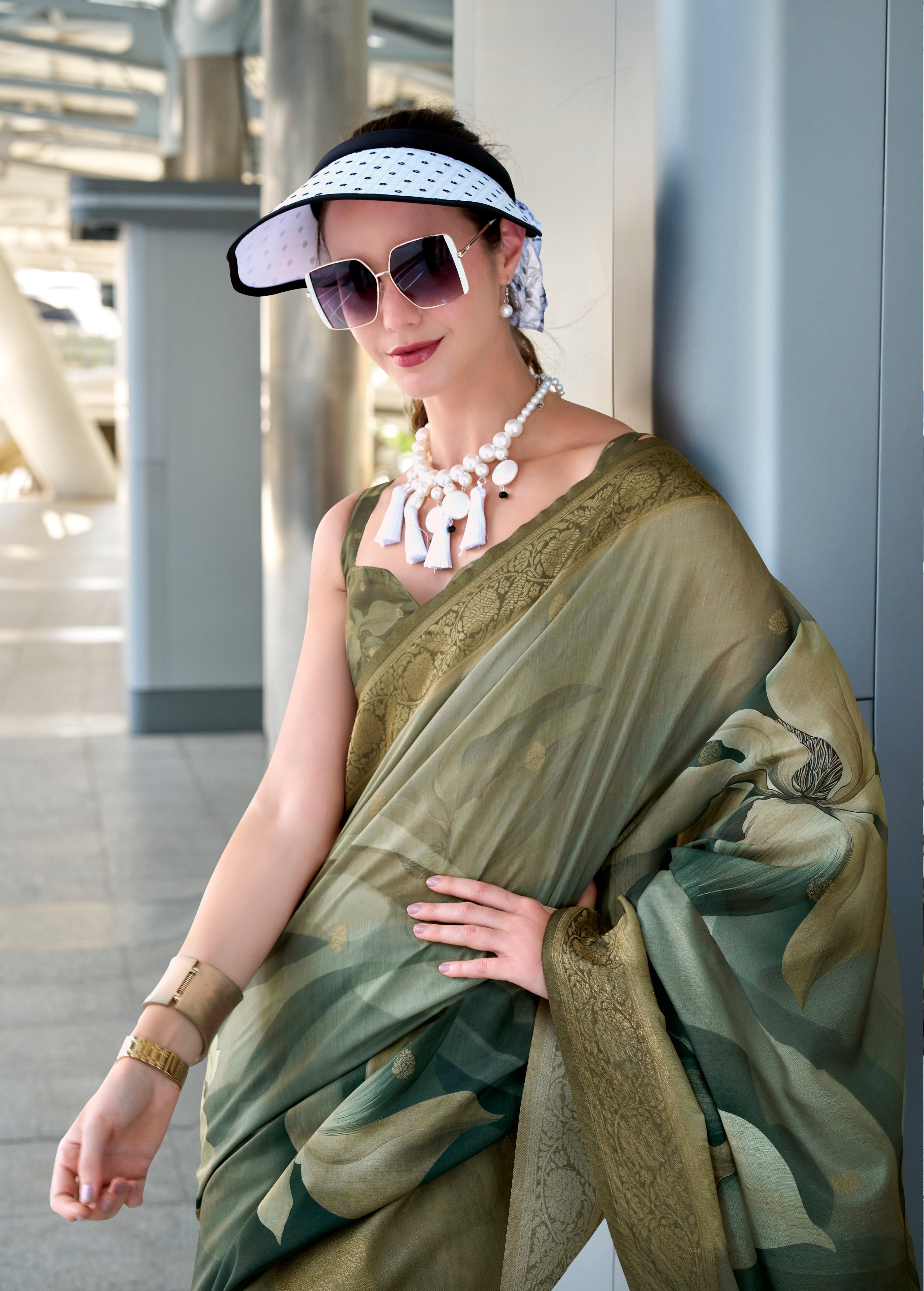 Green Pure Handloom Mashoorm silk with Exclusive Print Saree - qivii