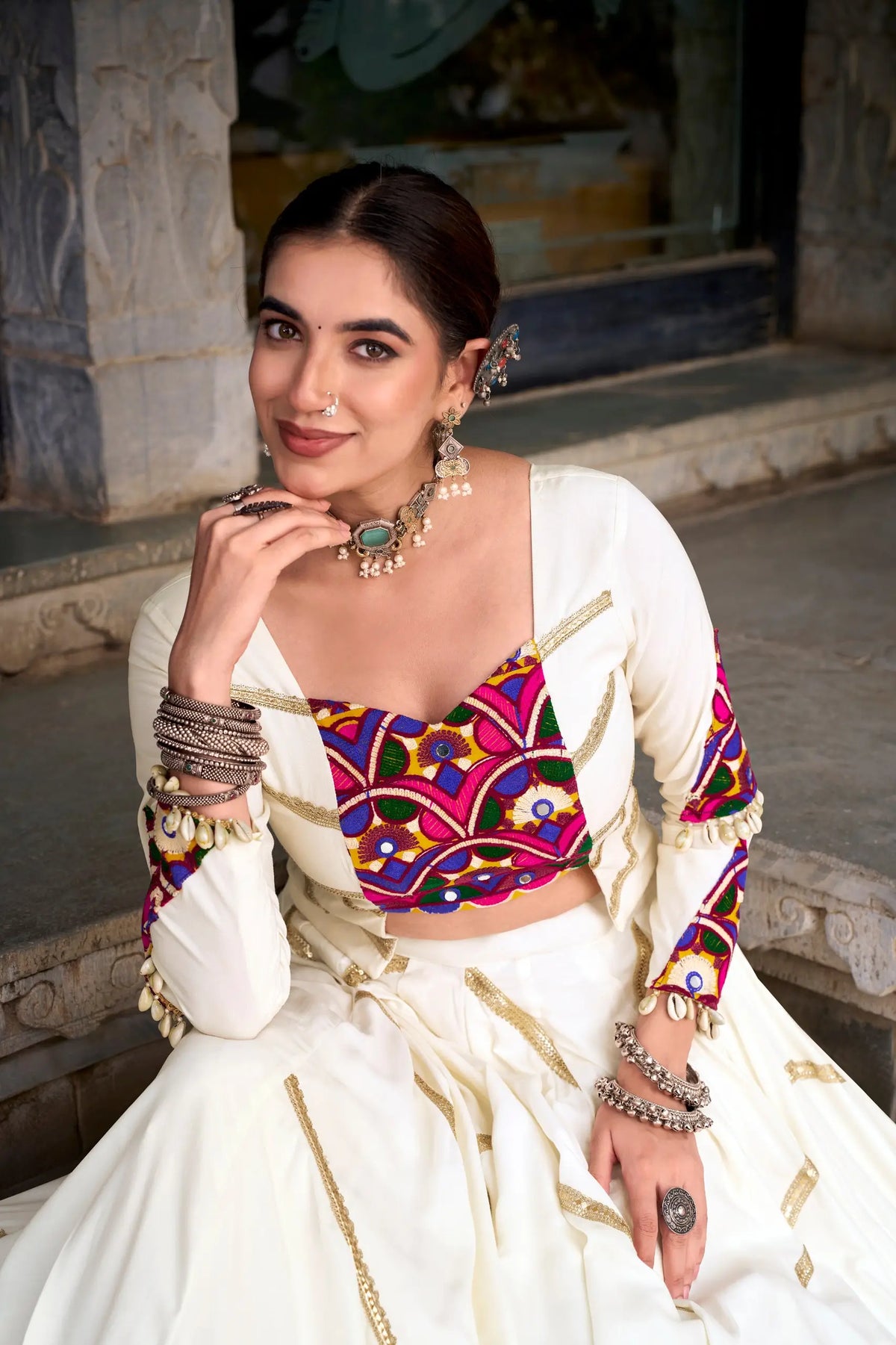 8 Meter Flair | White Navratri Chaniya Choli With Mirror Gamthi Work