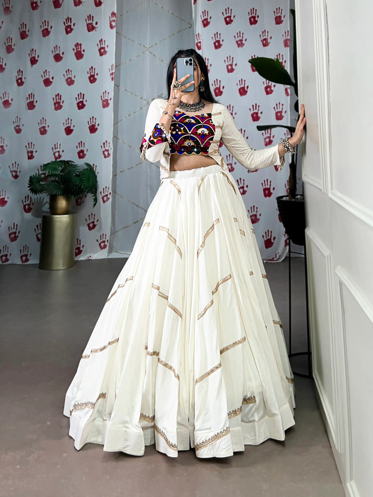 8 Meter Flair | White Navratri Chaniya Choli With Mirror Gamthi Work