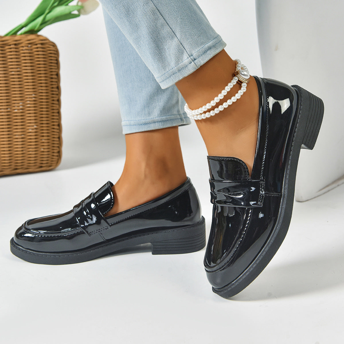 Women's Plus Size Gloss Chunky Heel Loafers Lacquer-Finish Slip-Ons