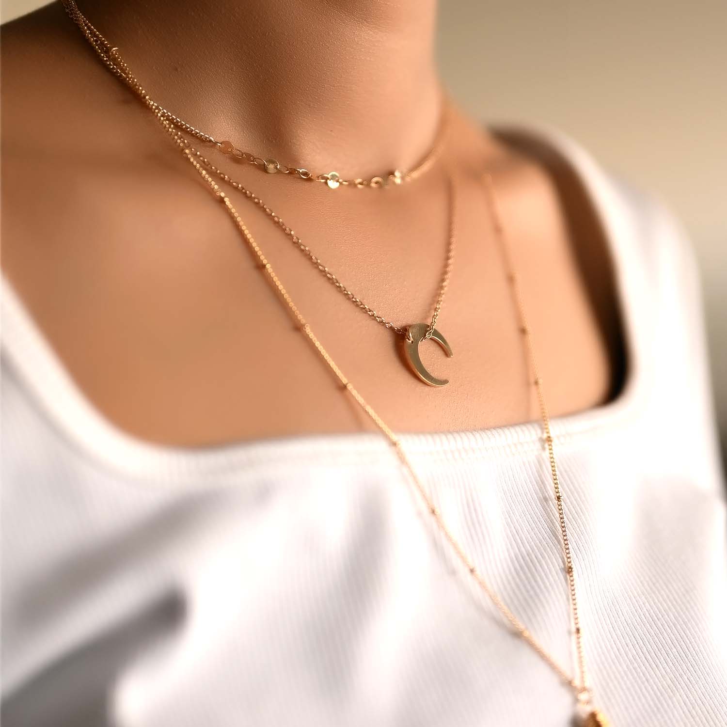 Ramona Pearl White Gold Plated Funky Long Neck Piece - qivii