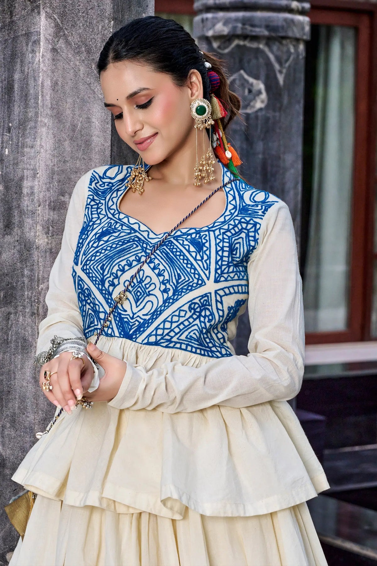 8 Meter Flair | Off White Cotton Garba Chaniya Choli With Kashida Work