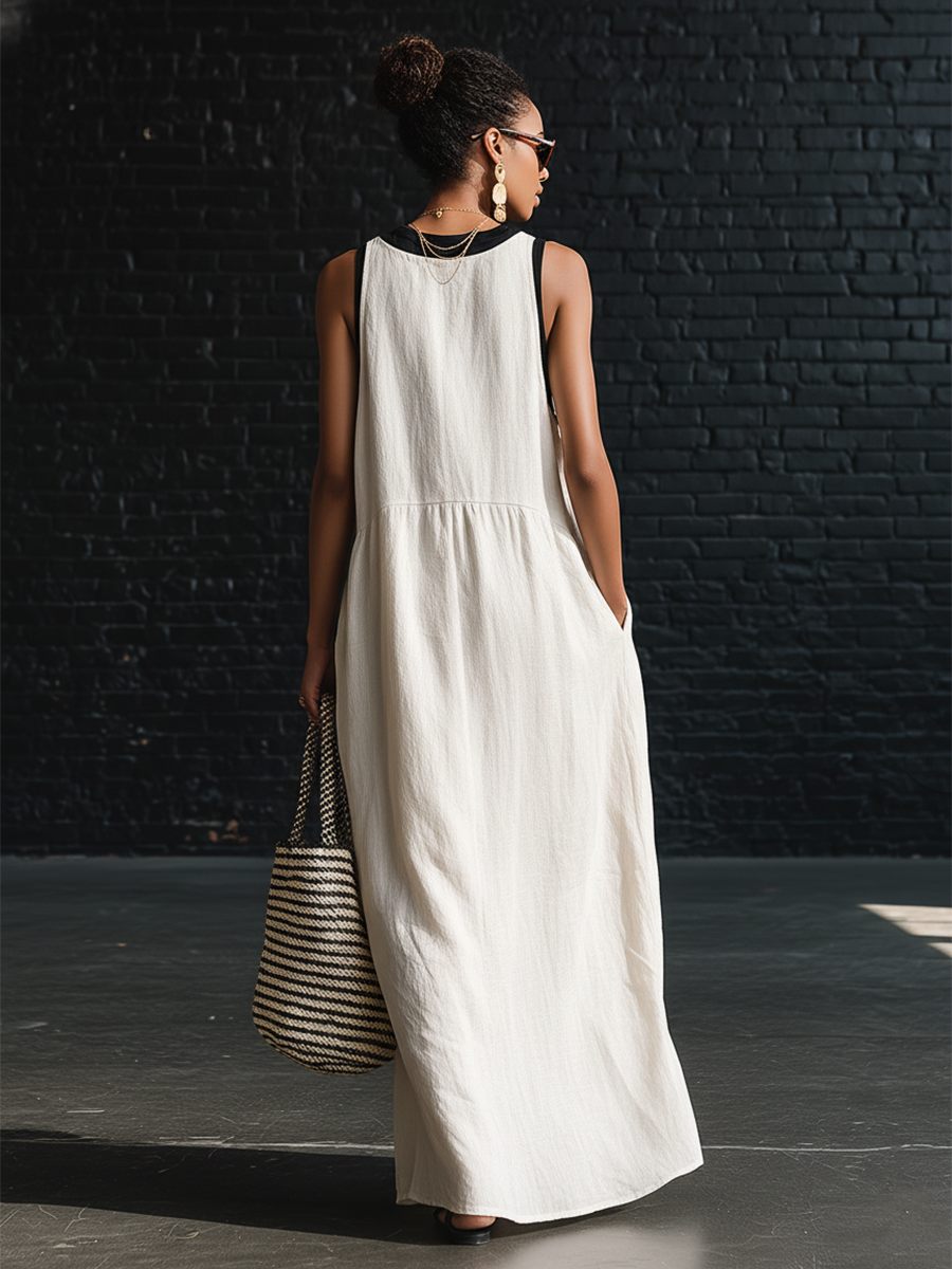 Bohemian Style White And Black Color Blocked Sleeveless V-neck Maxi Dress - By Qivii