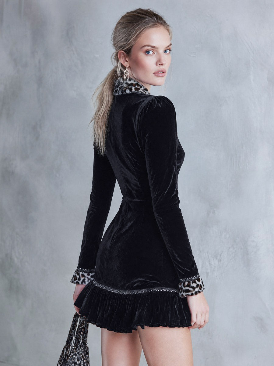Elegant Faux-Fur Leopard Print Collar Black Velvet Ruffled Mini Dress - By Qivii