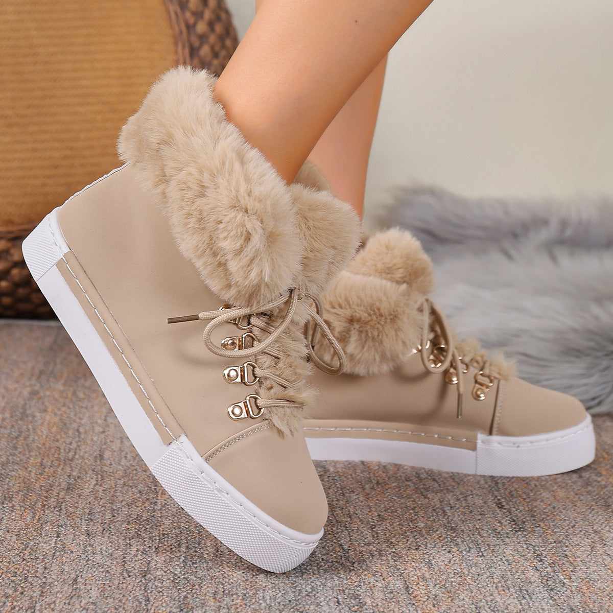 Women's Heritage Plush Snow Boot - Platform Winter Boots with Faux Fur Lining & Classic Lace-Up Design (US 5-10.5)