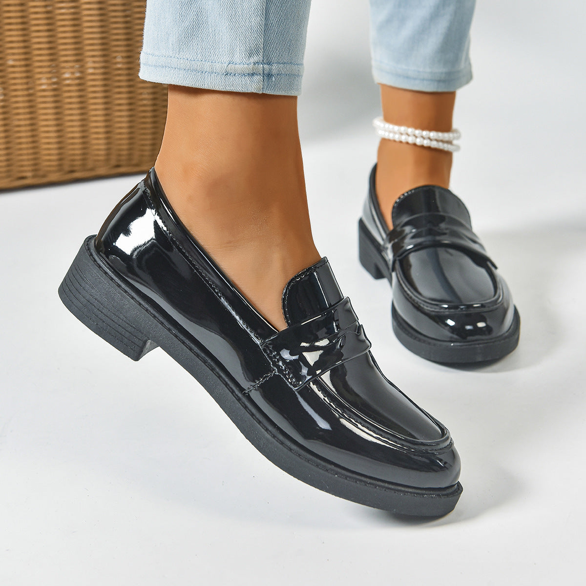 Women's Plus Size Gloss Chunky Heel Loafers Lacquer-Finish Slip-Ons