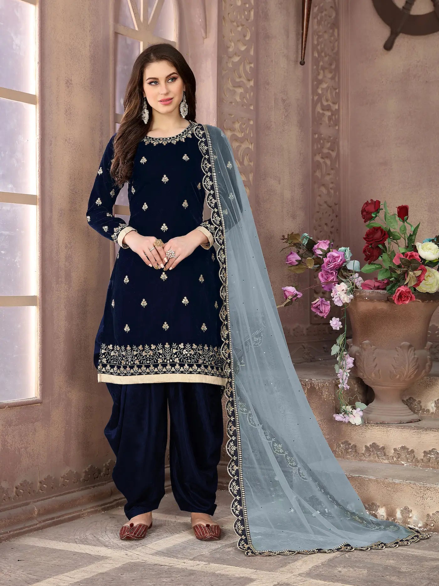Navy Blue Velvet Thread & Sequence Embroidery Work Salwar Suit - qivii