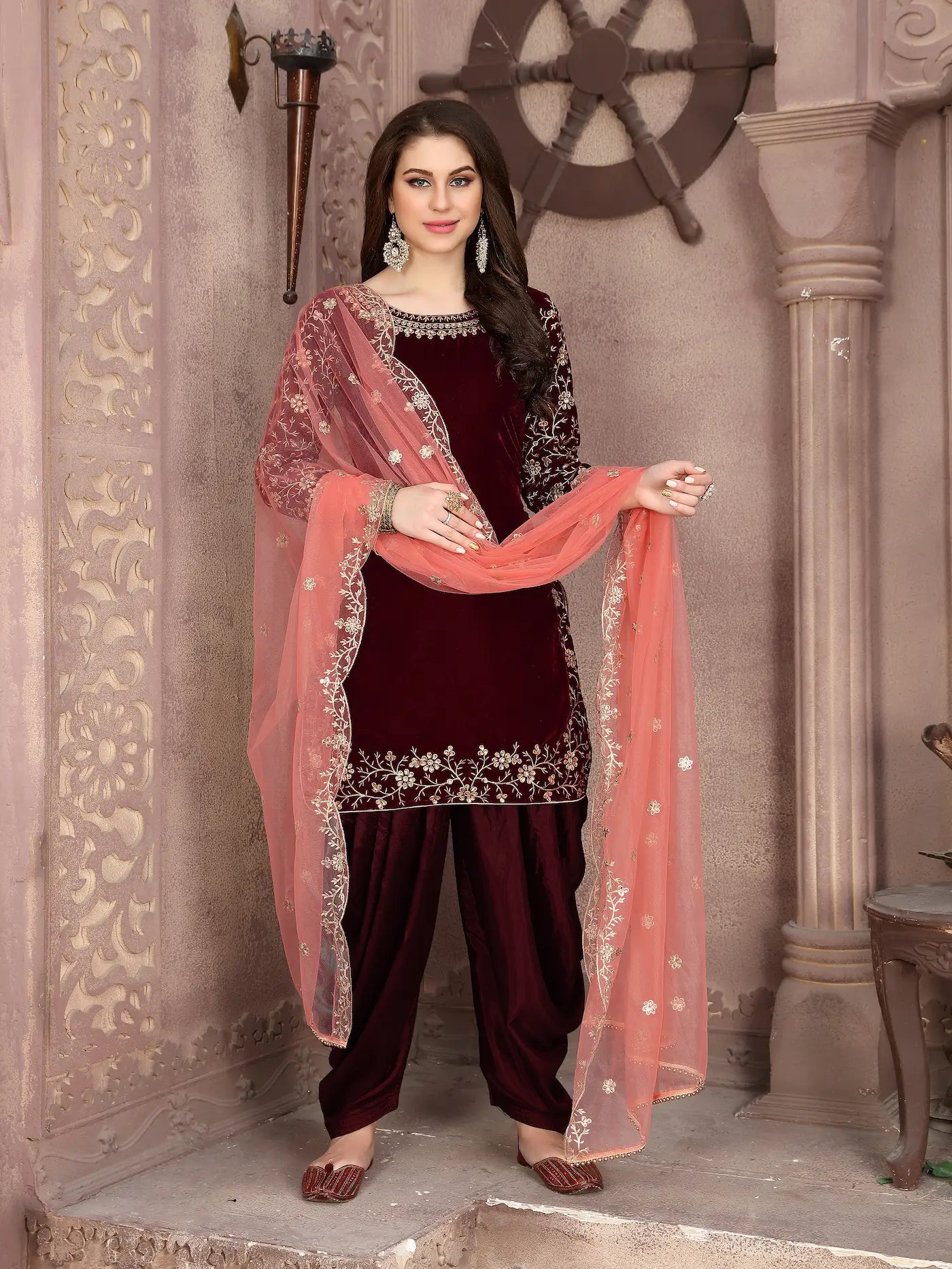 Maroon Velvet Thread & Sequence Embroidery Work Salwar Suit - qivii